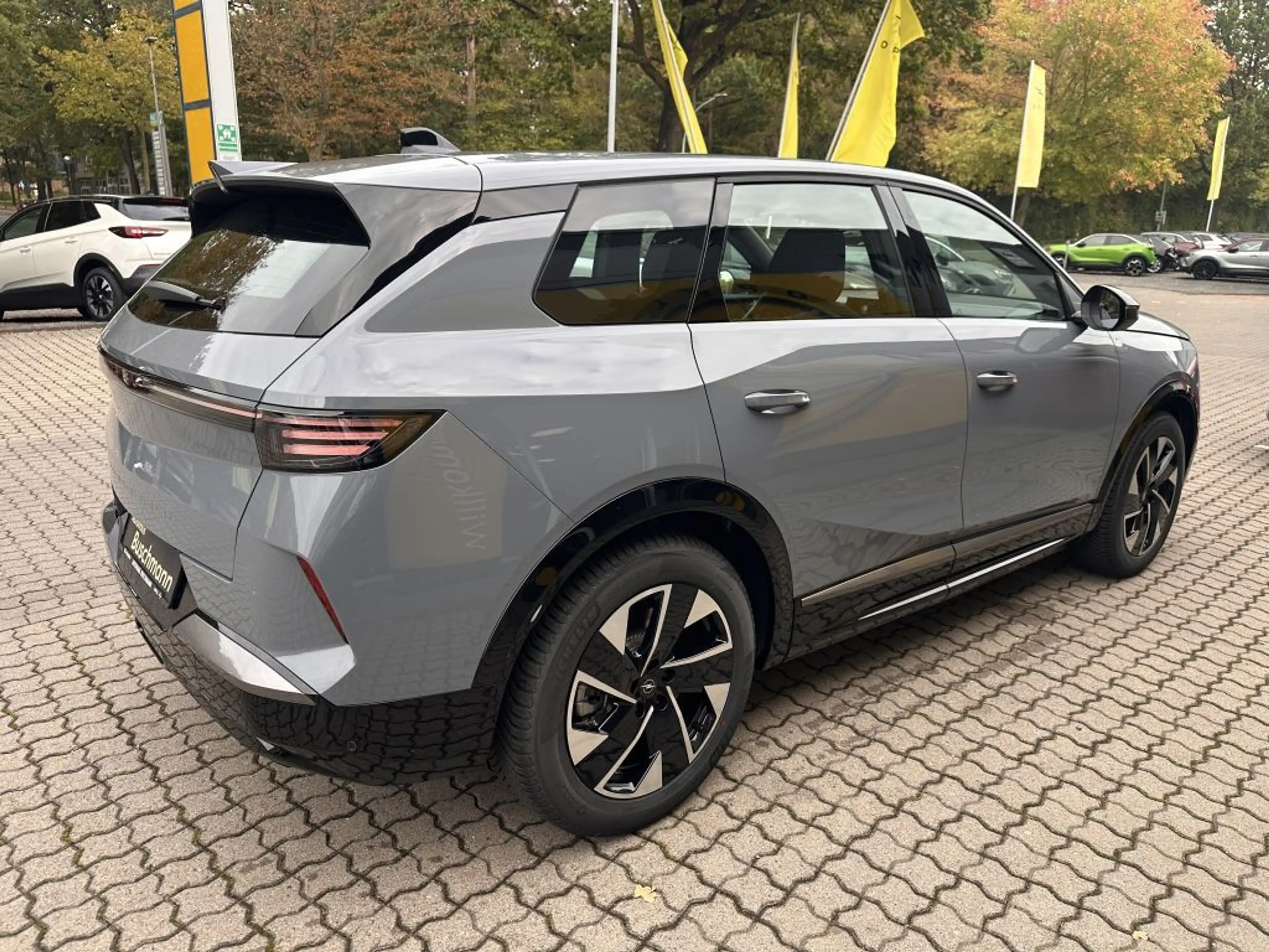 Opel Grandland X Grandland Electric 73kWh Edition — photo 4