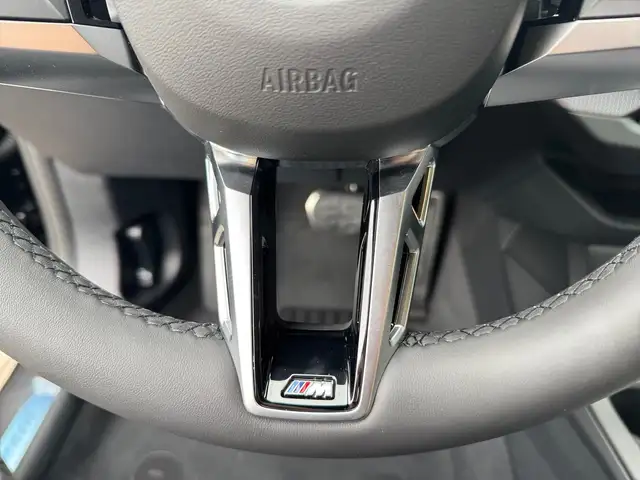 BMW 1 Series view 13