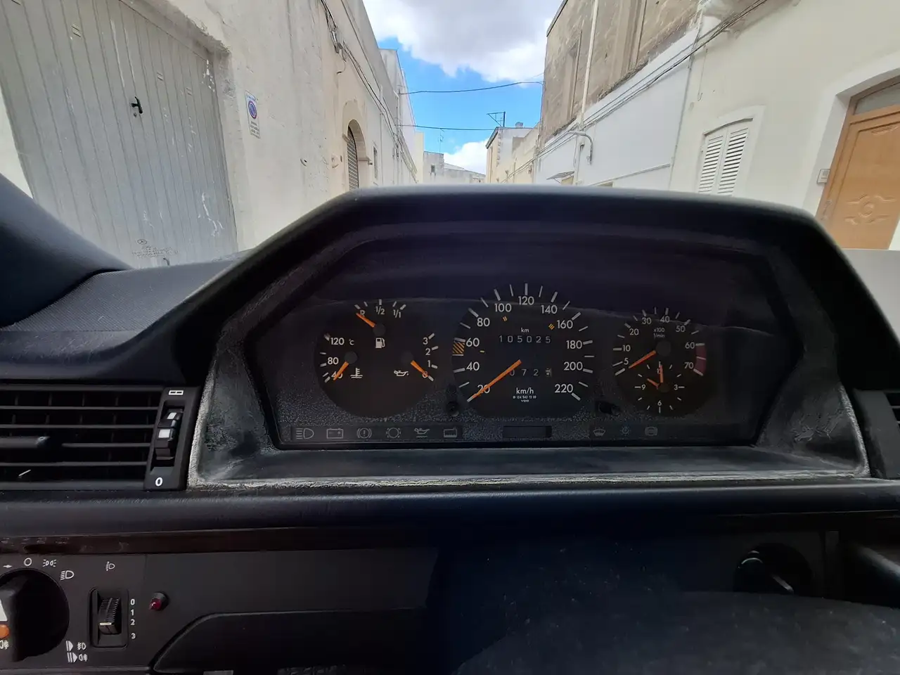 Mercedes-Benz E 200 (124), foto 7