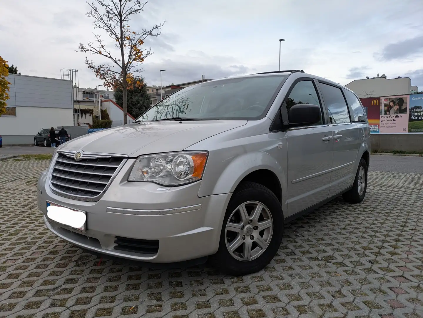 Chrysler Voyager 2,8 LX CRD Austria Aut. - 1
