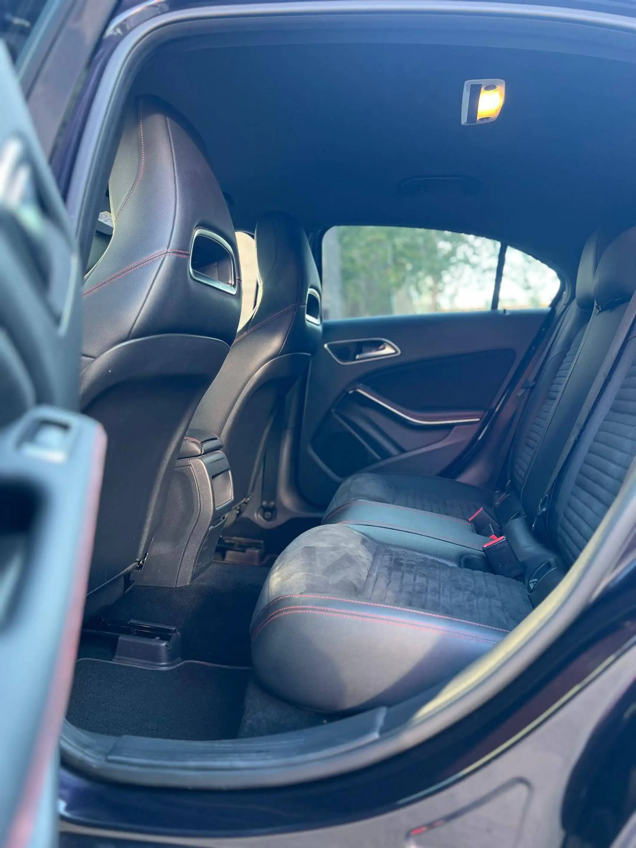 Mercedes-Benz A 200 AMG LINE / AUTOMATIQUE / ALCANTARA / — photo 14