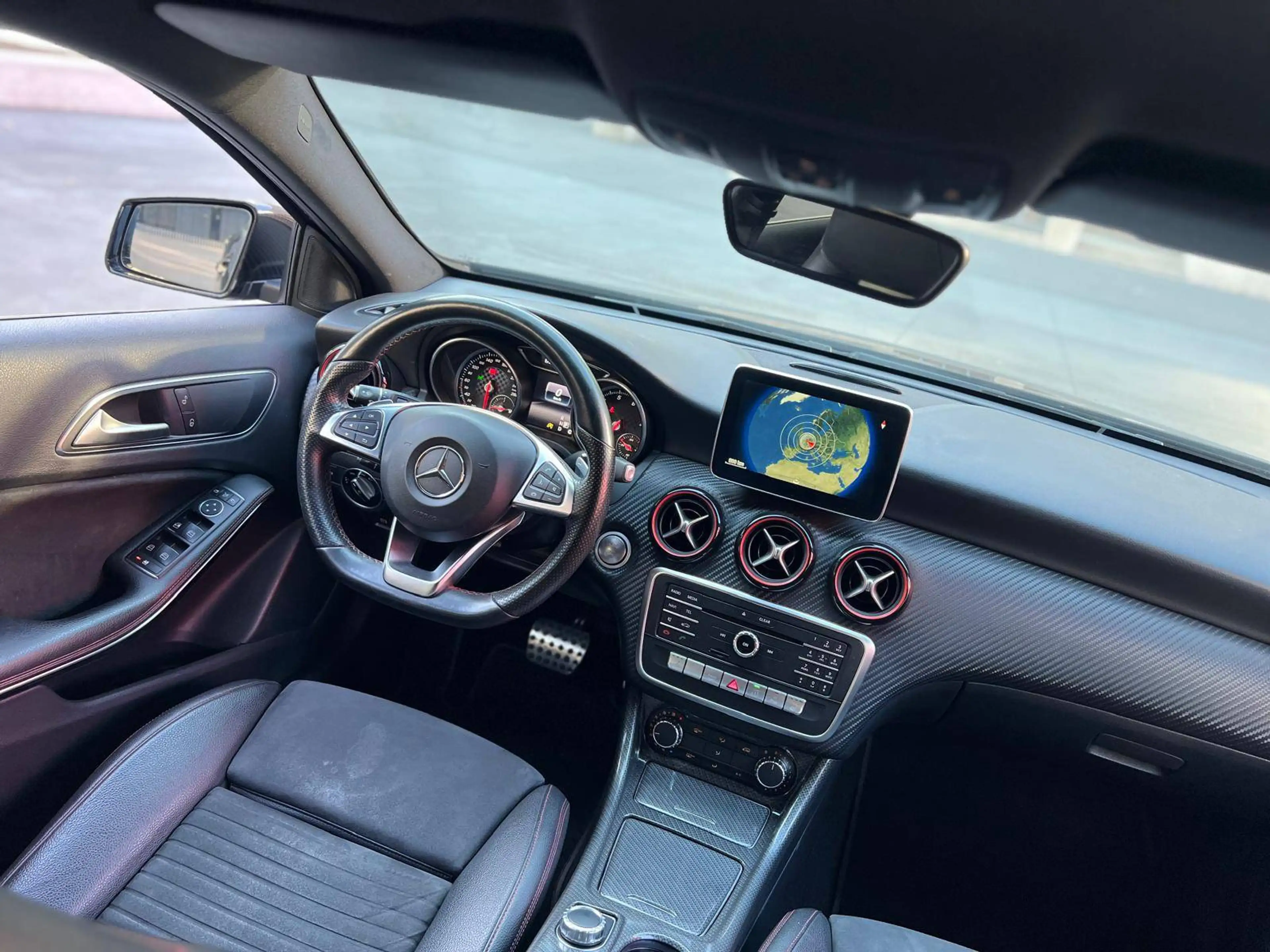 Mercedes-Benz A 200 AMG LINE / AUTOMATIQUE / ALCANTARA / — photo 10