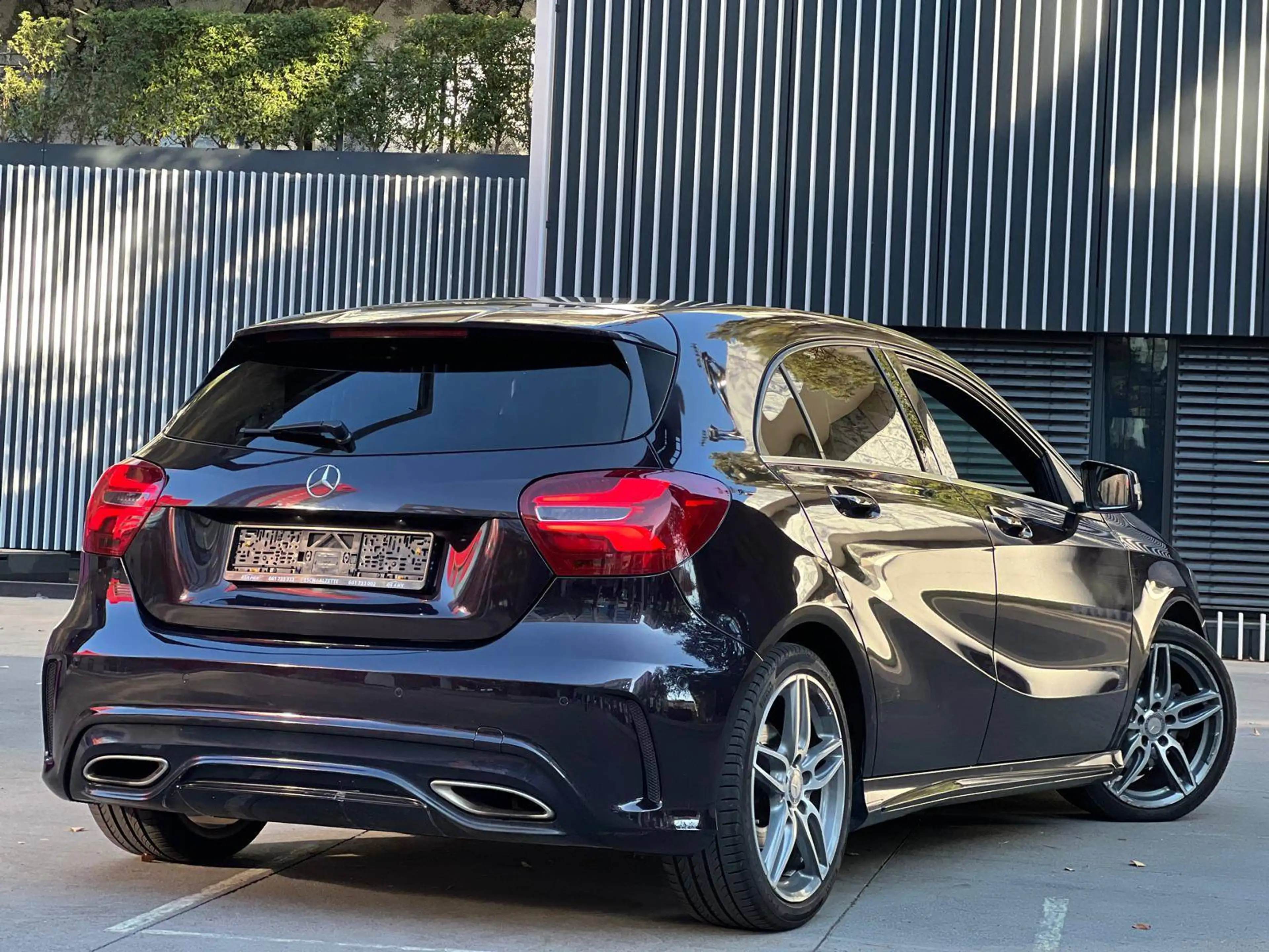 Mercedes-Benz A 200 AMG LINE / AUTOMATIQUE / ALCANTARA / — photo 3