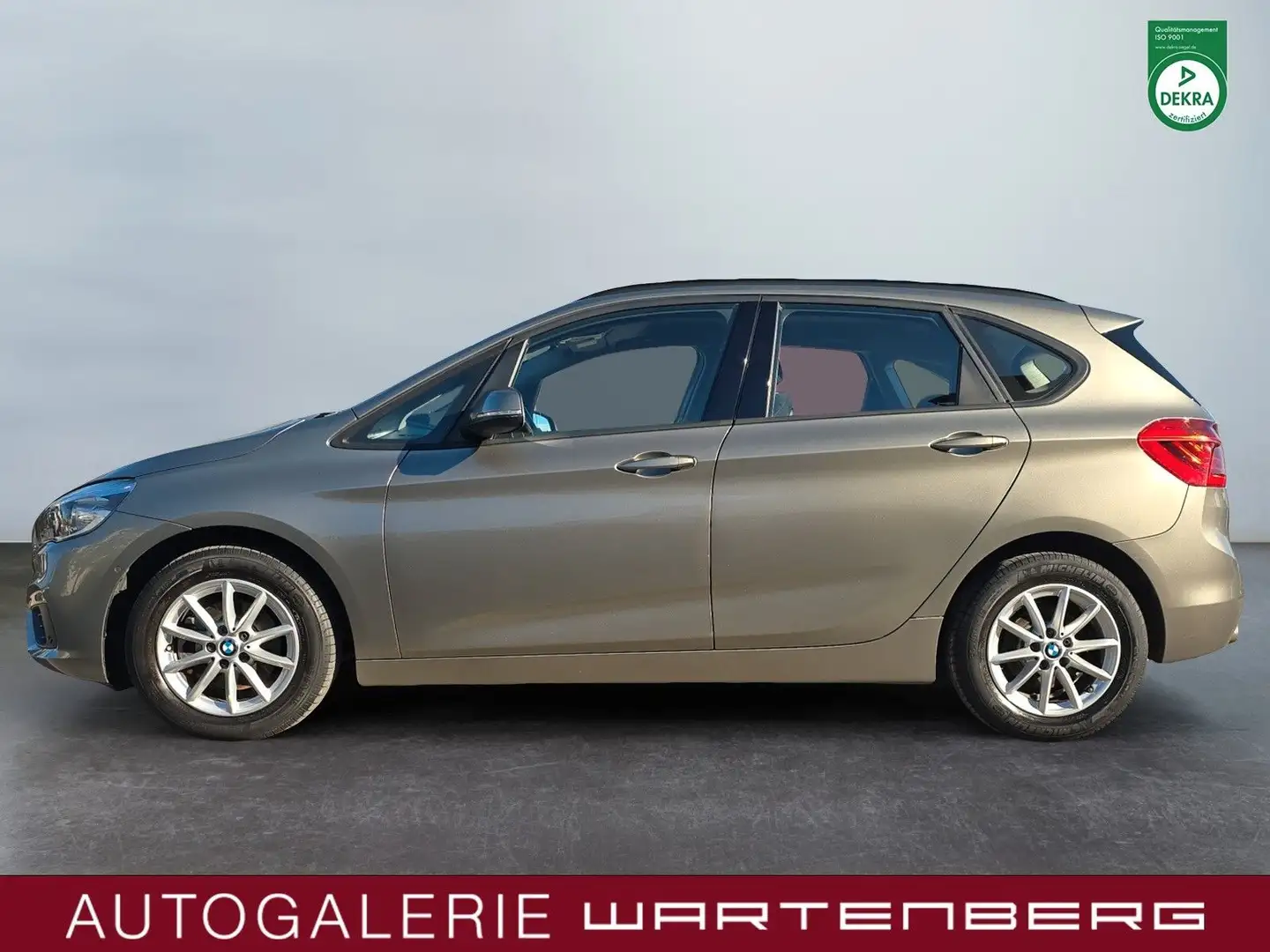 BMW 218 //ACTIVE GUARD//LED//NAVI//SHZ Серебристый - 2