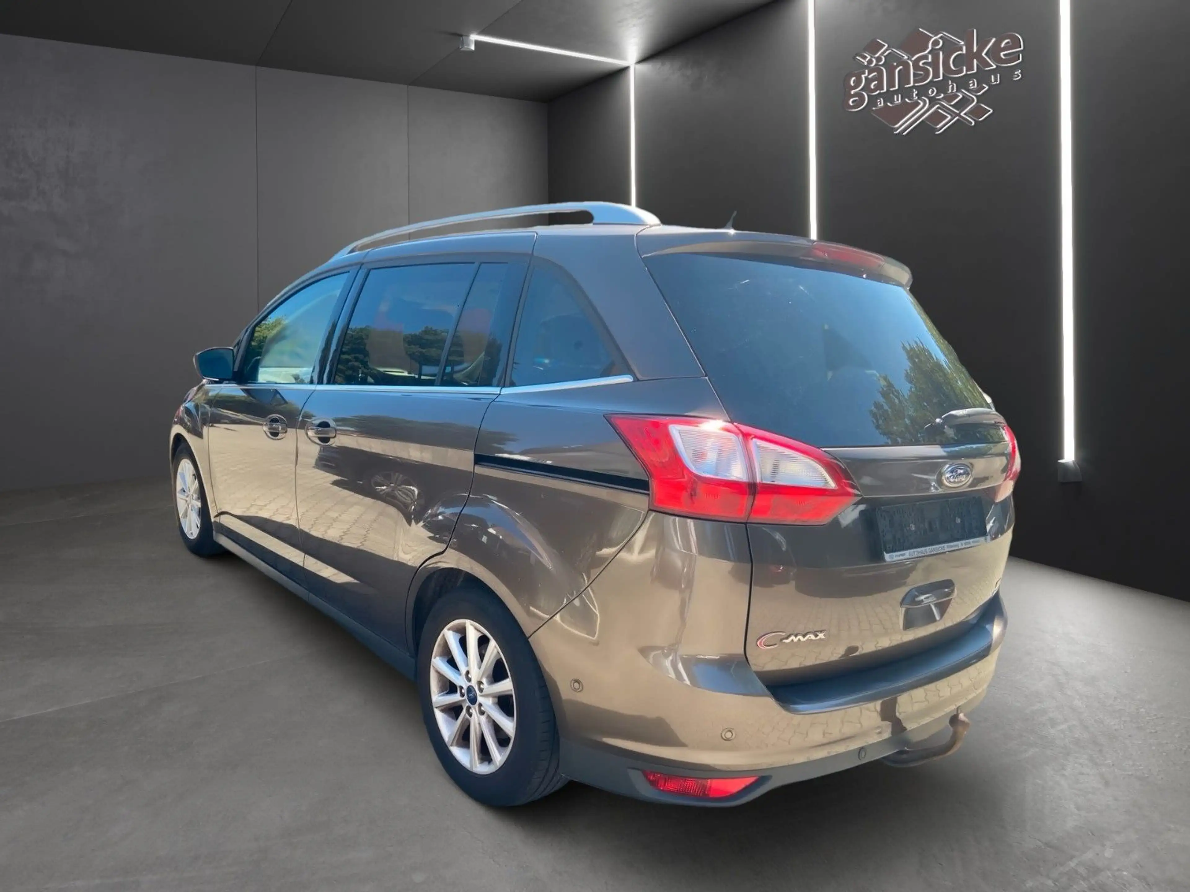 Ford C-Max 1,0 EcoBoost 92kW Titanium — photo 5