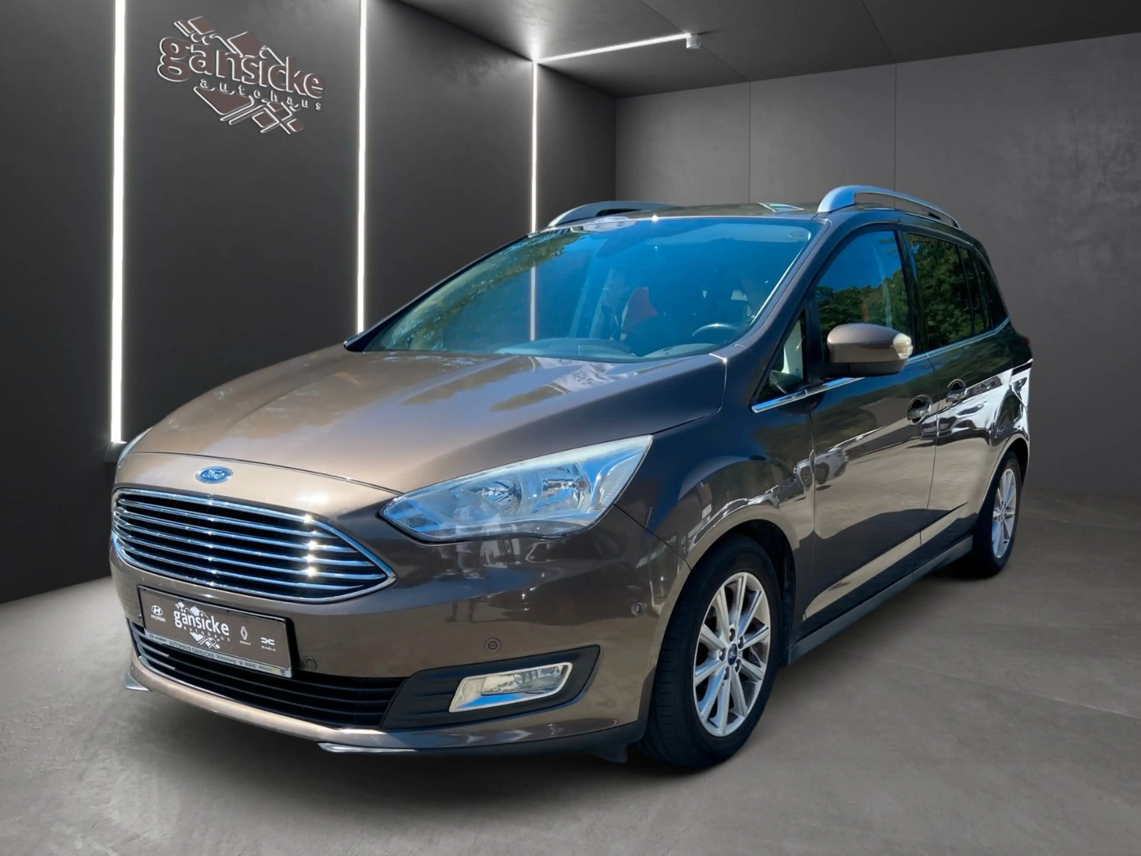 Ford C-Max 1,0 EcoBoost 92kW Titanium