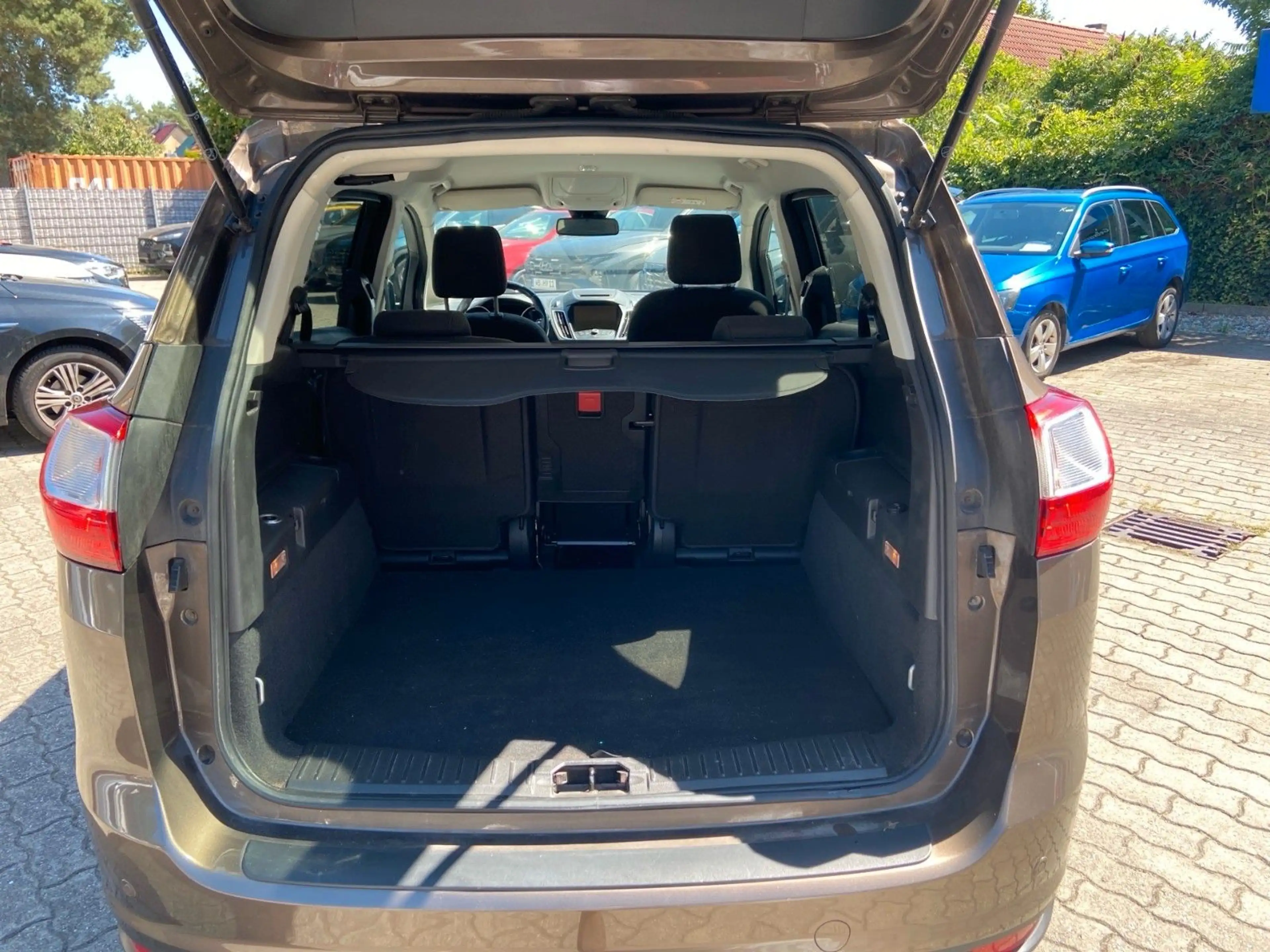 Ford C-Max 1,0 EcoBoost 92kW Titanium — photo 13