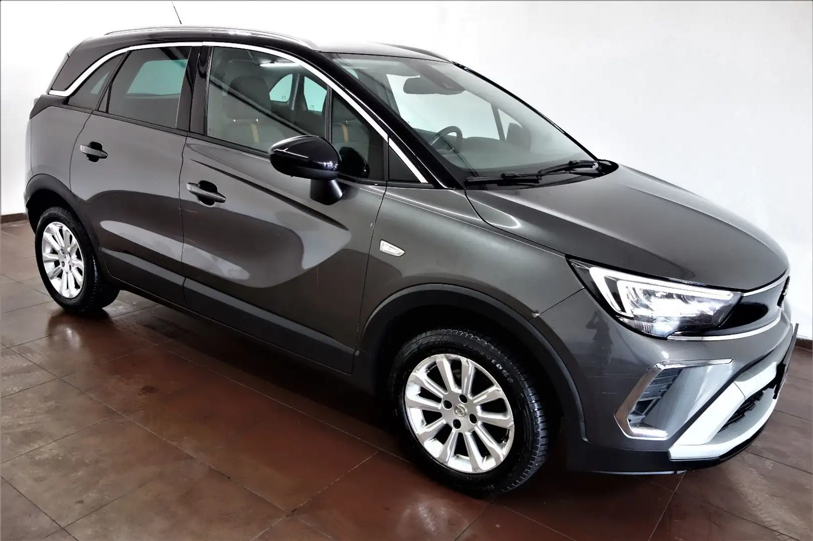 Opel Crossland X 1.2 Elegance LED/6-Gang/Navi/Leder Grau - 2