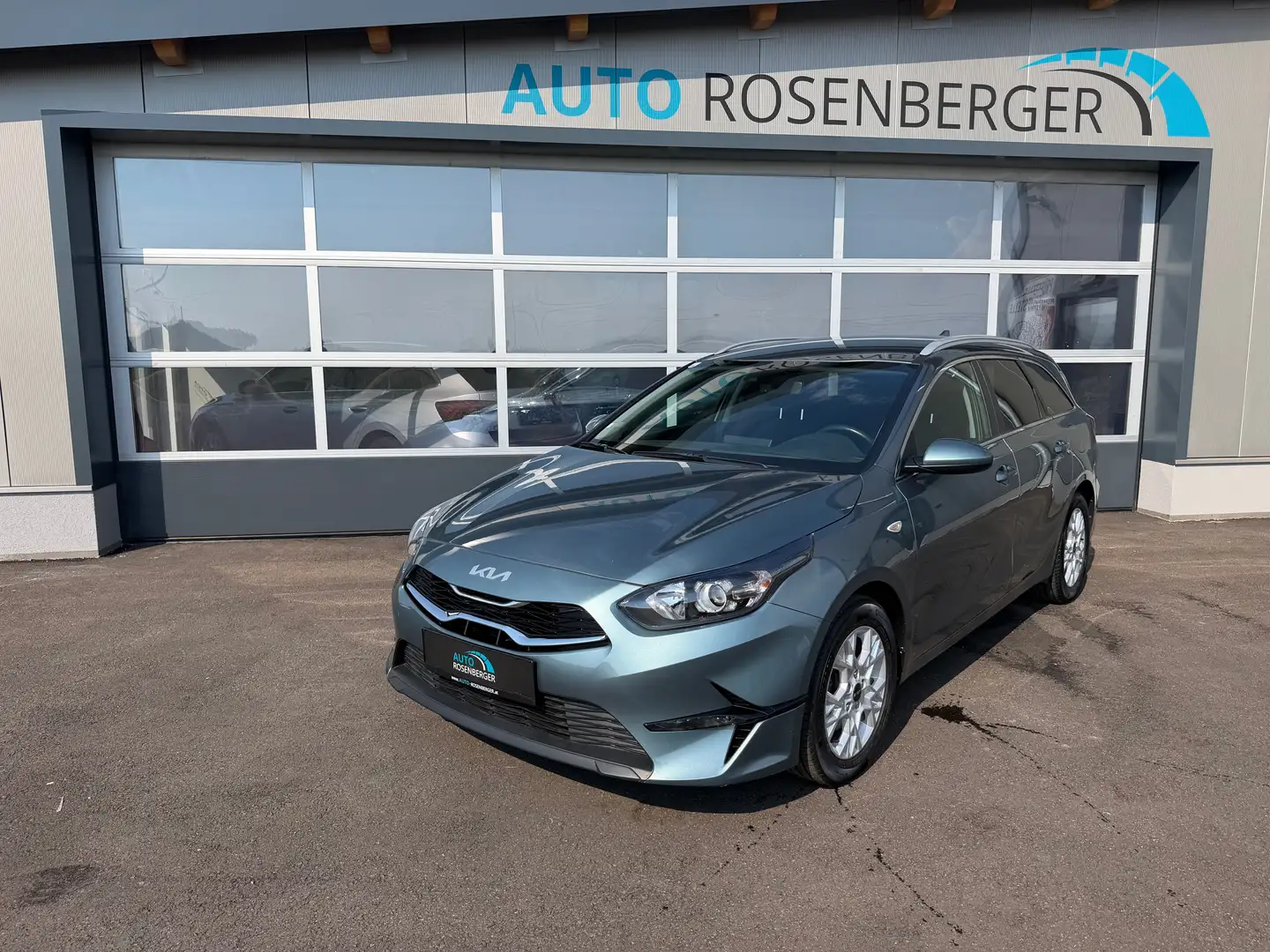 Kia Ceed SW / cee'd SW 1.6 CRDi*(48V Mild-Hybrid)RFK*NAVI*8-fach*PDC*uvm Grau - 1