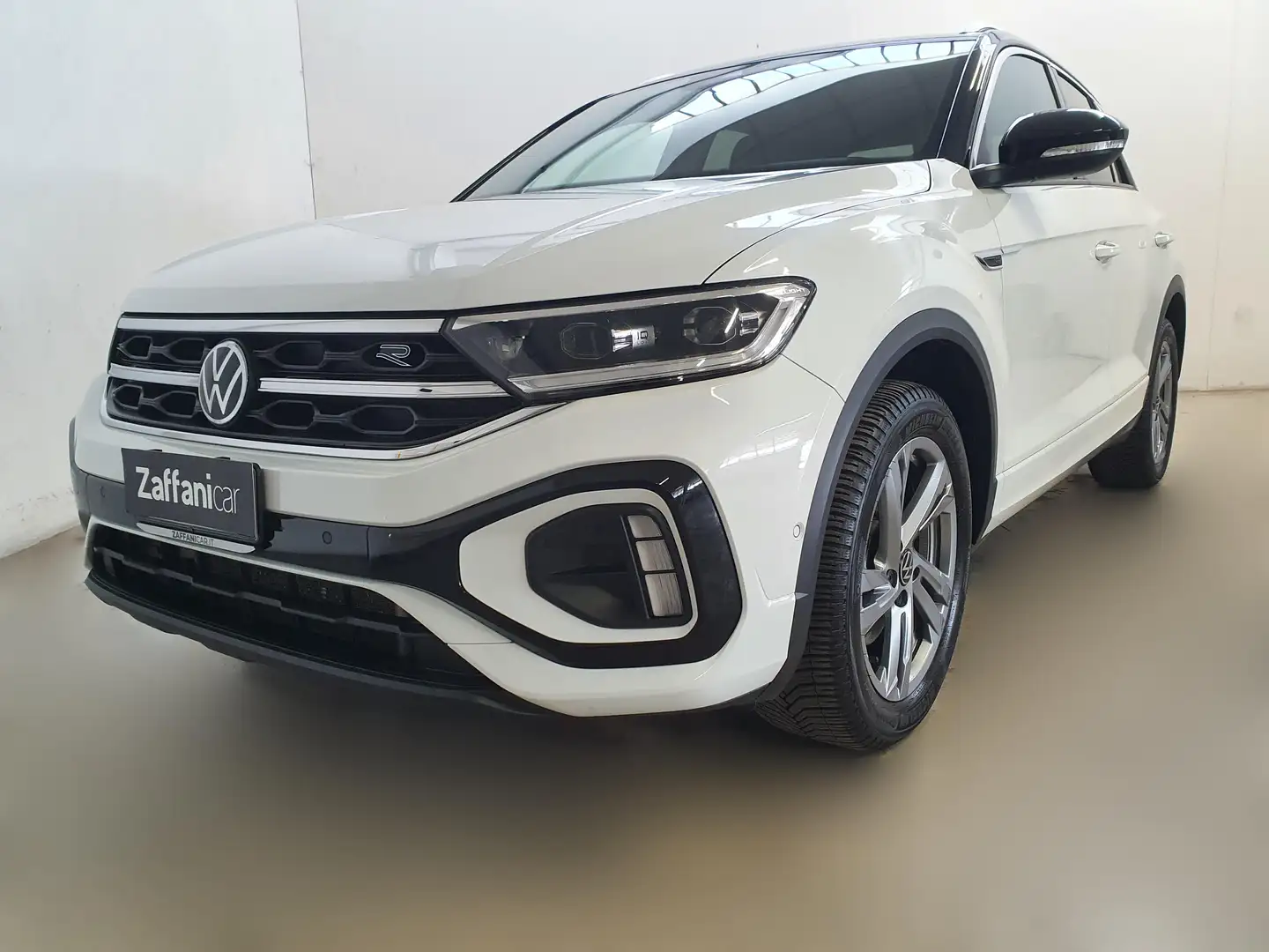 Volkswagen T-Roc 2.0 TDI SCR 150 CV DSG R-Line Bianco - 2