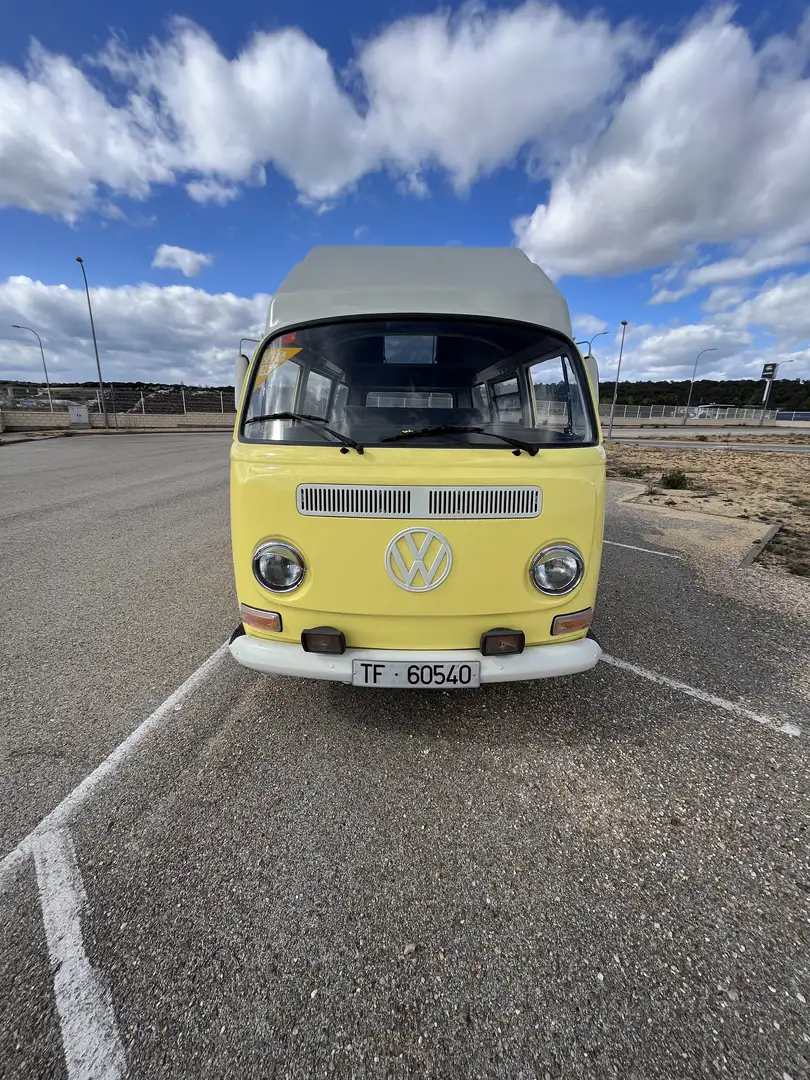 Volkswagen T2 Camper Amarillo - 1