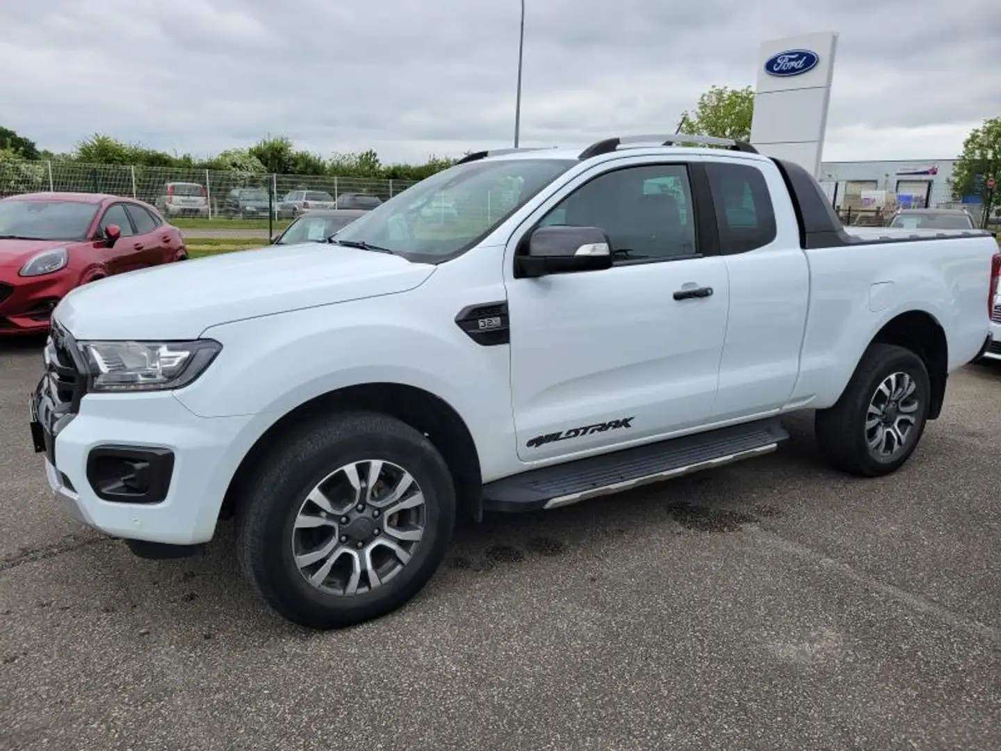 Ford Ranger 3.2 TDCi 200ch Super Cab Wildtrak Blanc - 2