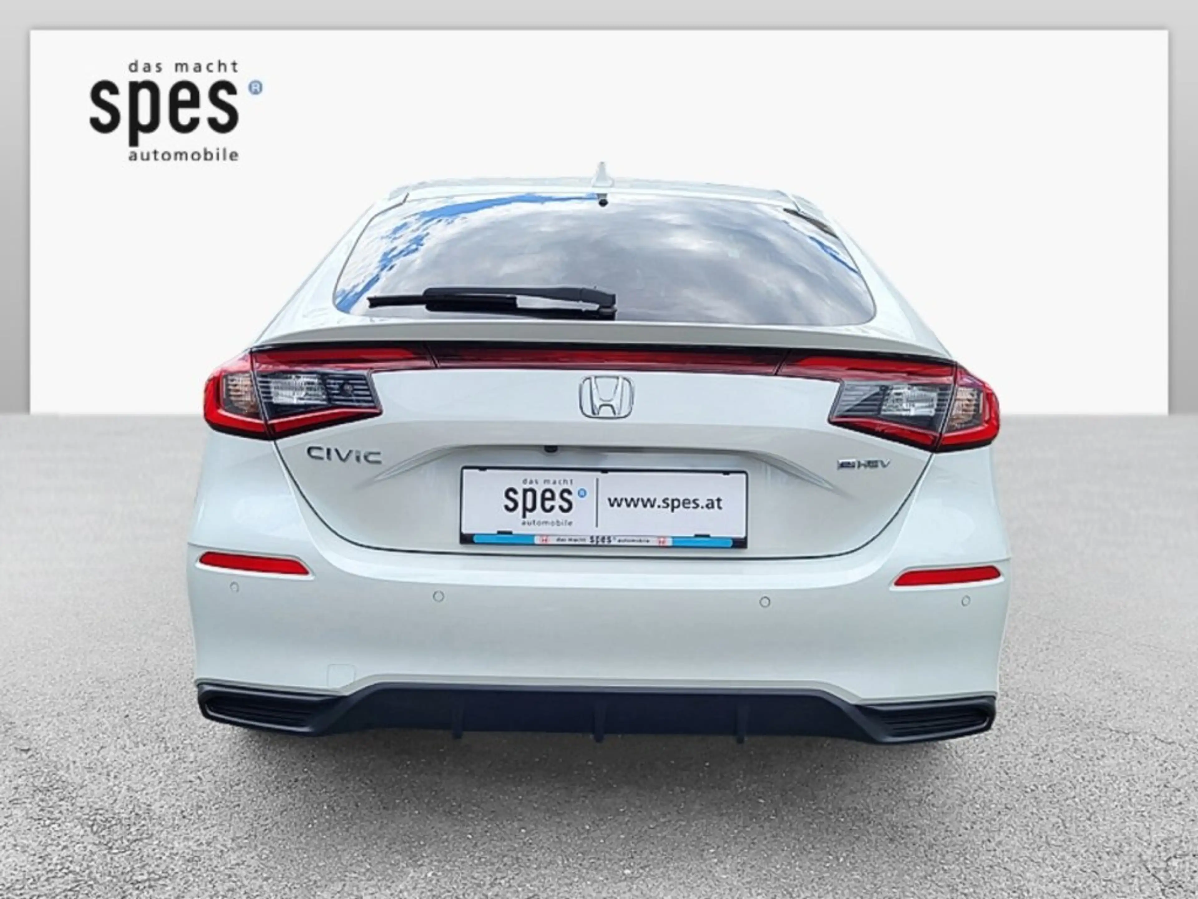 Honda Civic e: HEV 2,0 Elegance — photo 6