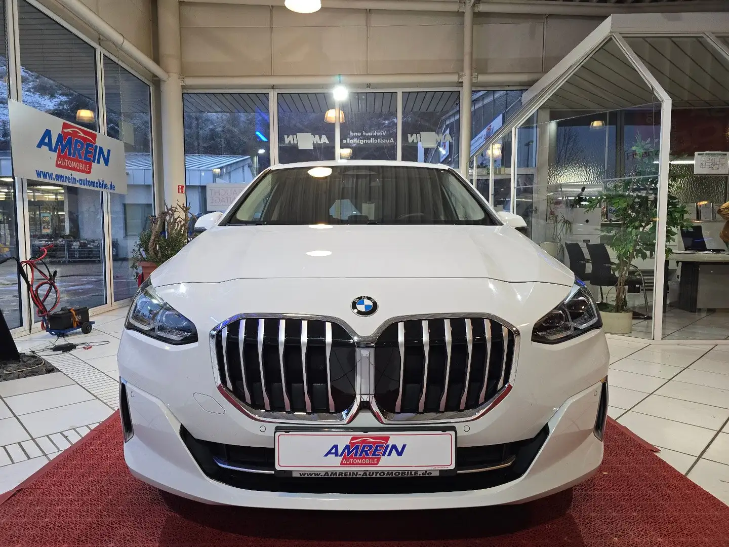 BMW 218 218d Act Tour Luxury Line+PANO+AHK+Garantie Weiß - 1