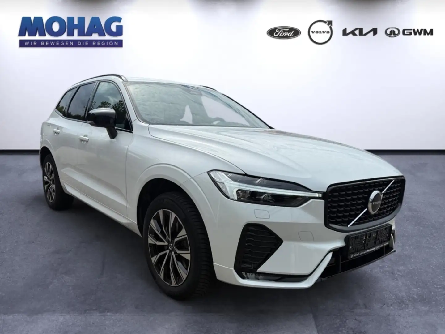 Volvo XC60 B4 Benzin Plus Dark mit AHK,VollLED,ACC,BliS,Harma Blanc - 2