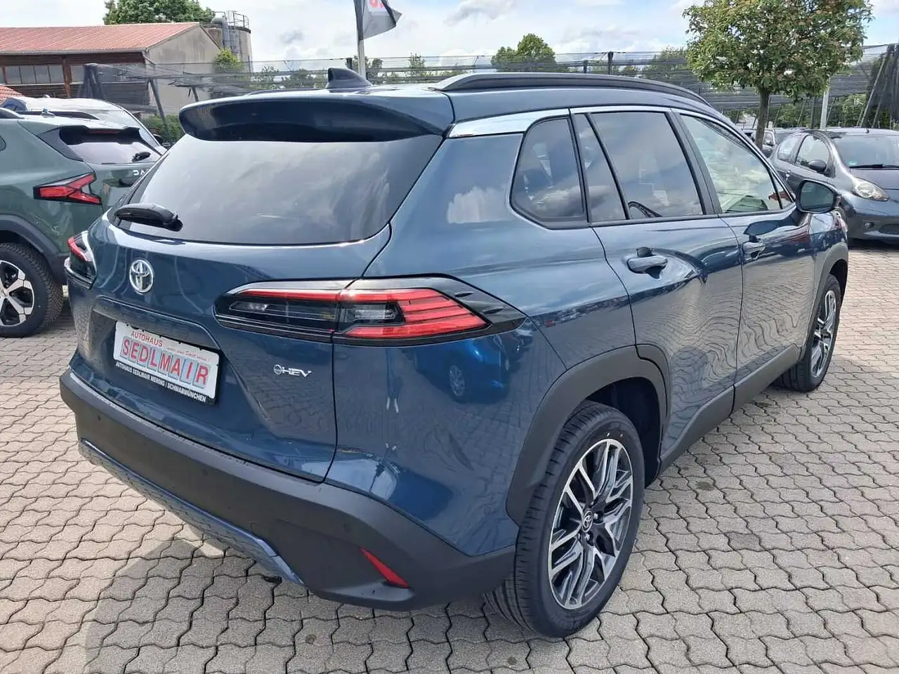 Toyota Corolla Cross 2.0 Hybrid Elegant 4