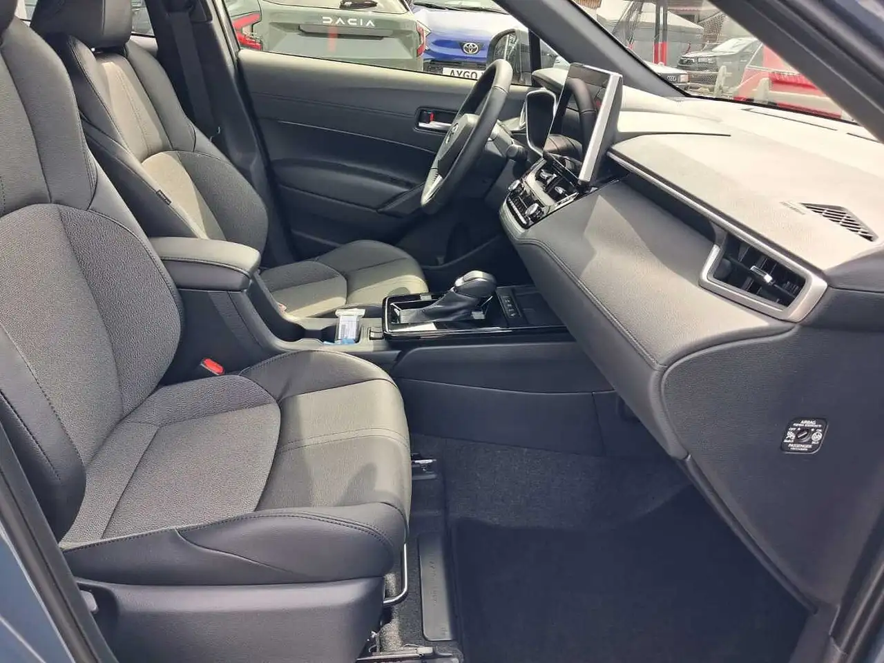 Toyota Corolla Cross 2.0 Hybrid Elegant 14