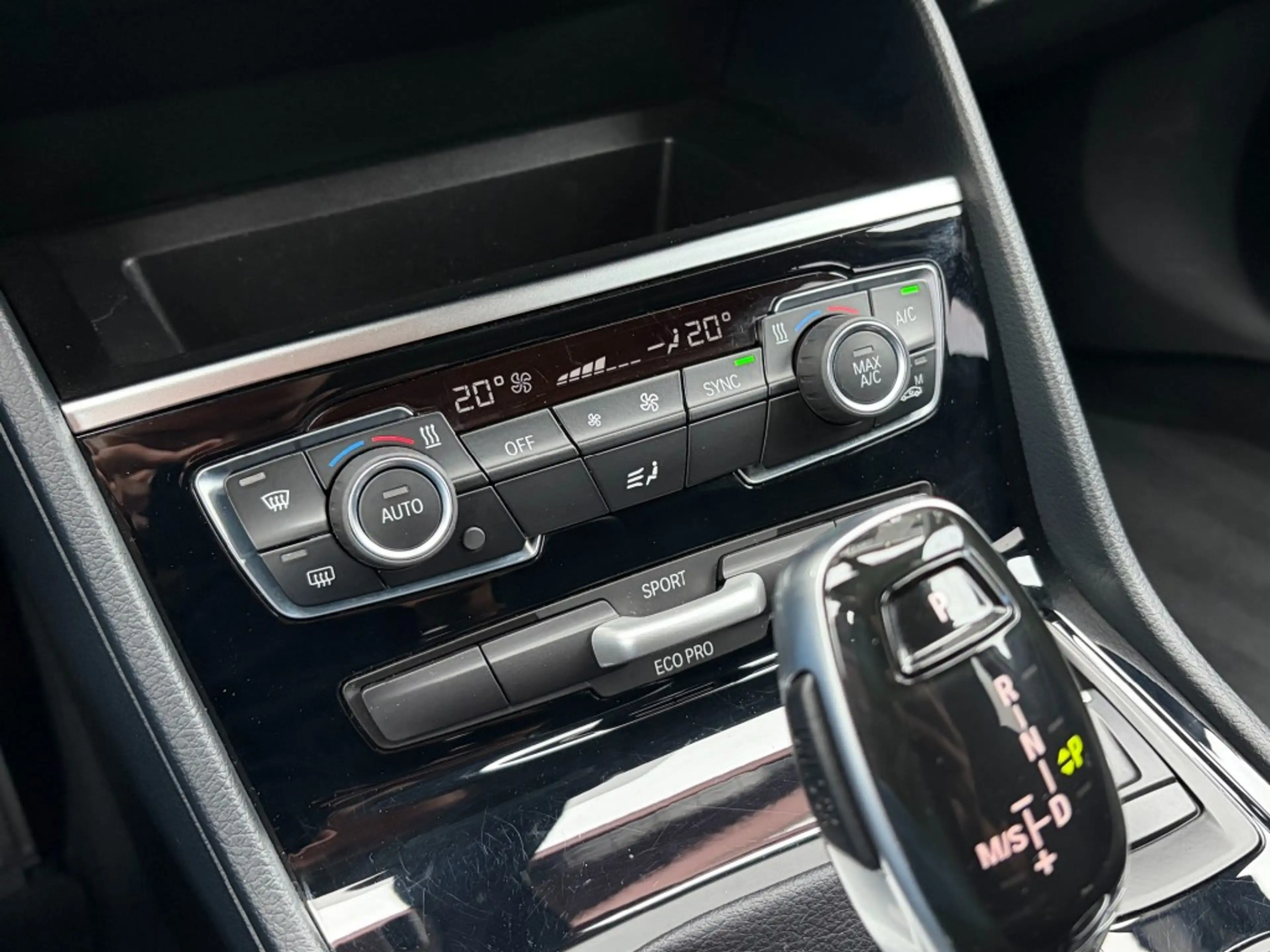 BMW 218 218I AUT. - NAVI PLUS - HEAD UP - TREKH. - ORG. NL — photo 10