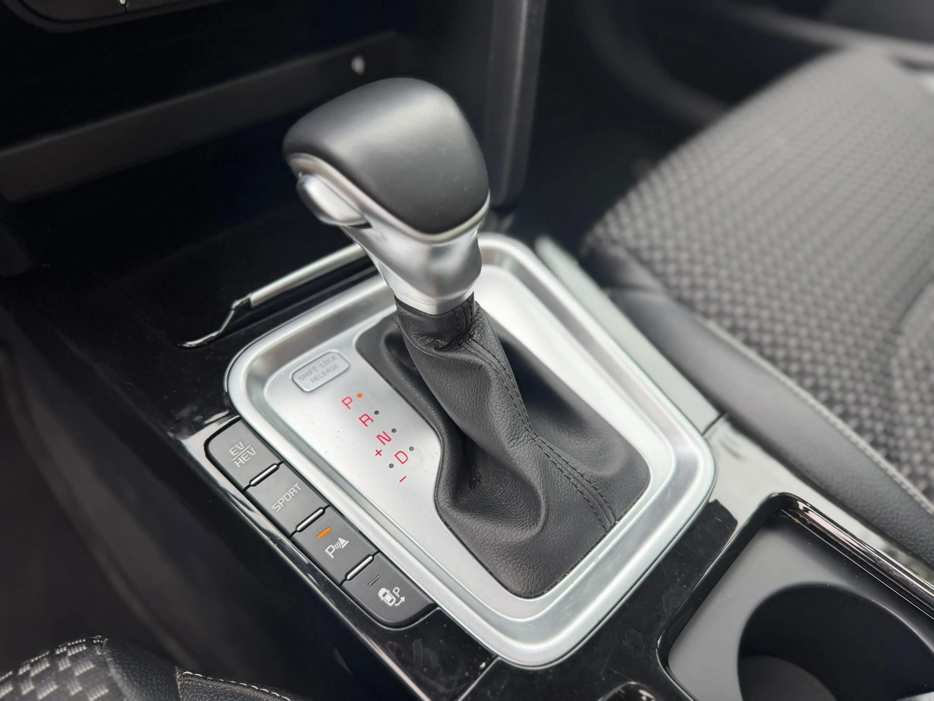 Kia Ceed SW / cee'd SW Sportswagon 1.6 GDI PHEV DynamicPlusLine TREKHAAK — photo 30