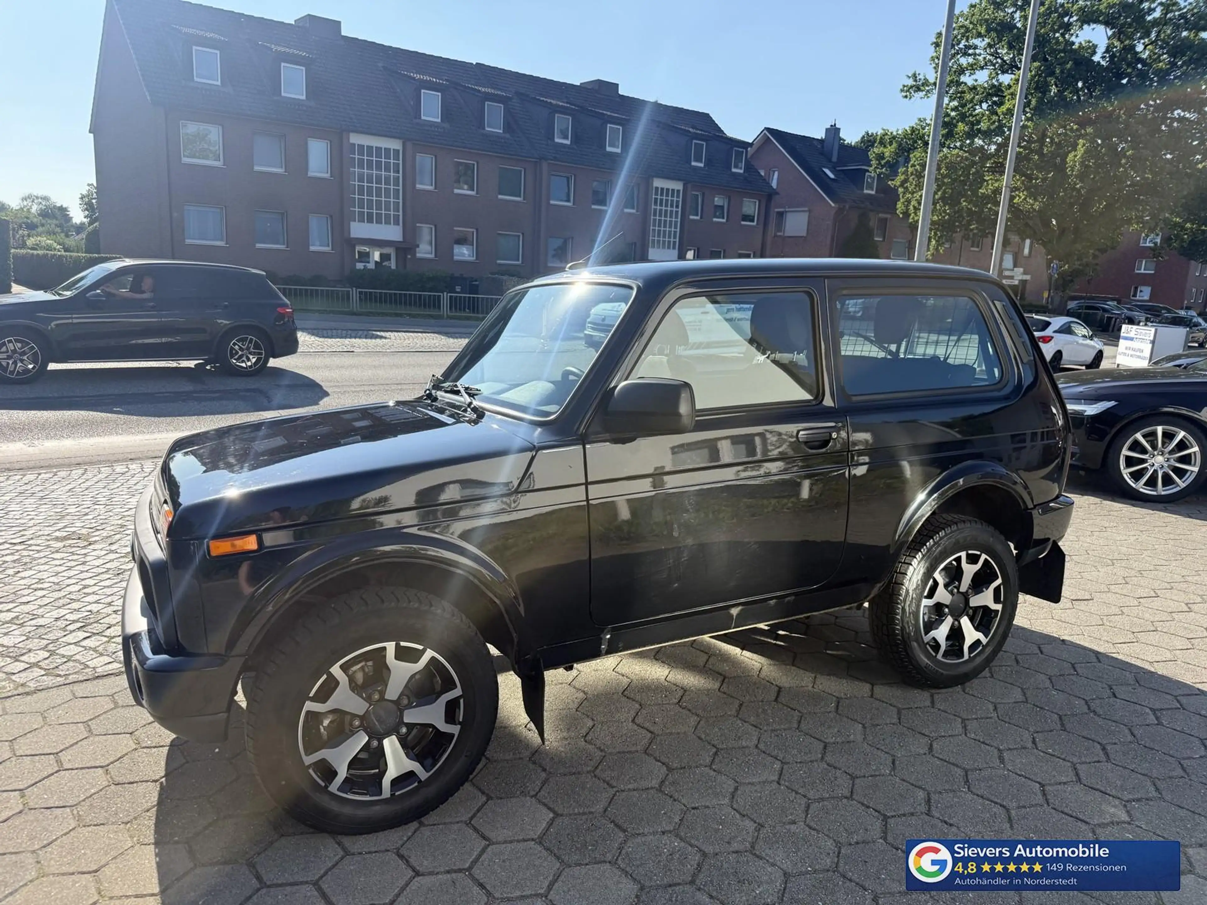 Lada Niva Legend Urban 4x4 Klima SHZ TÜV 07/28 elektr. Fenst — photo 8