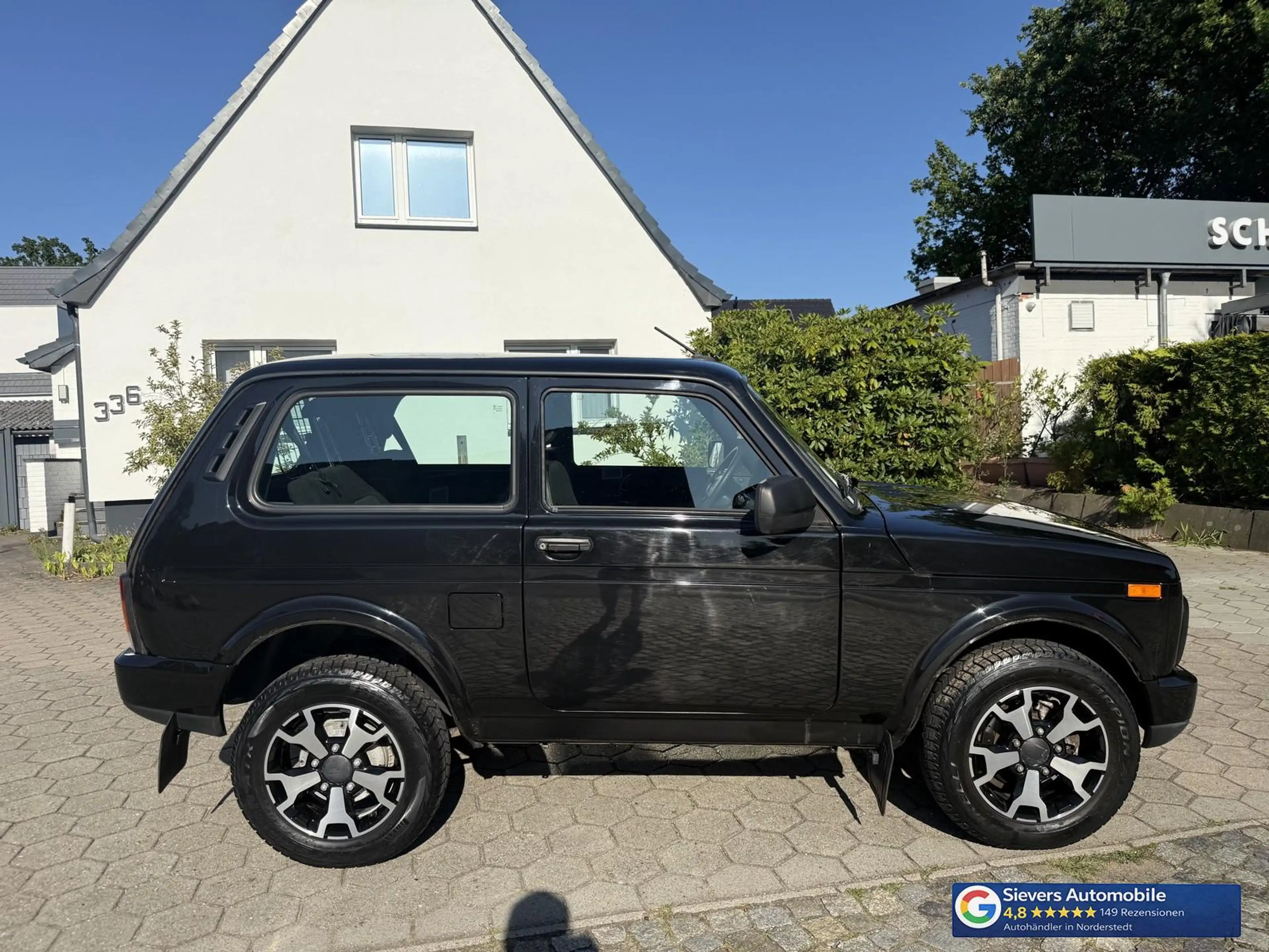 Lada Niva Legend Urban 4x4 Klima SHZ TÜV 07/28 elektr. Fenst — photo 4