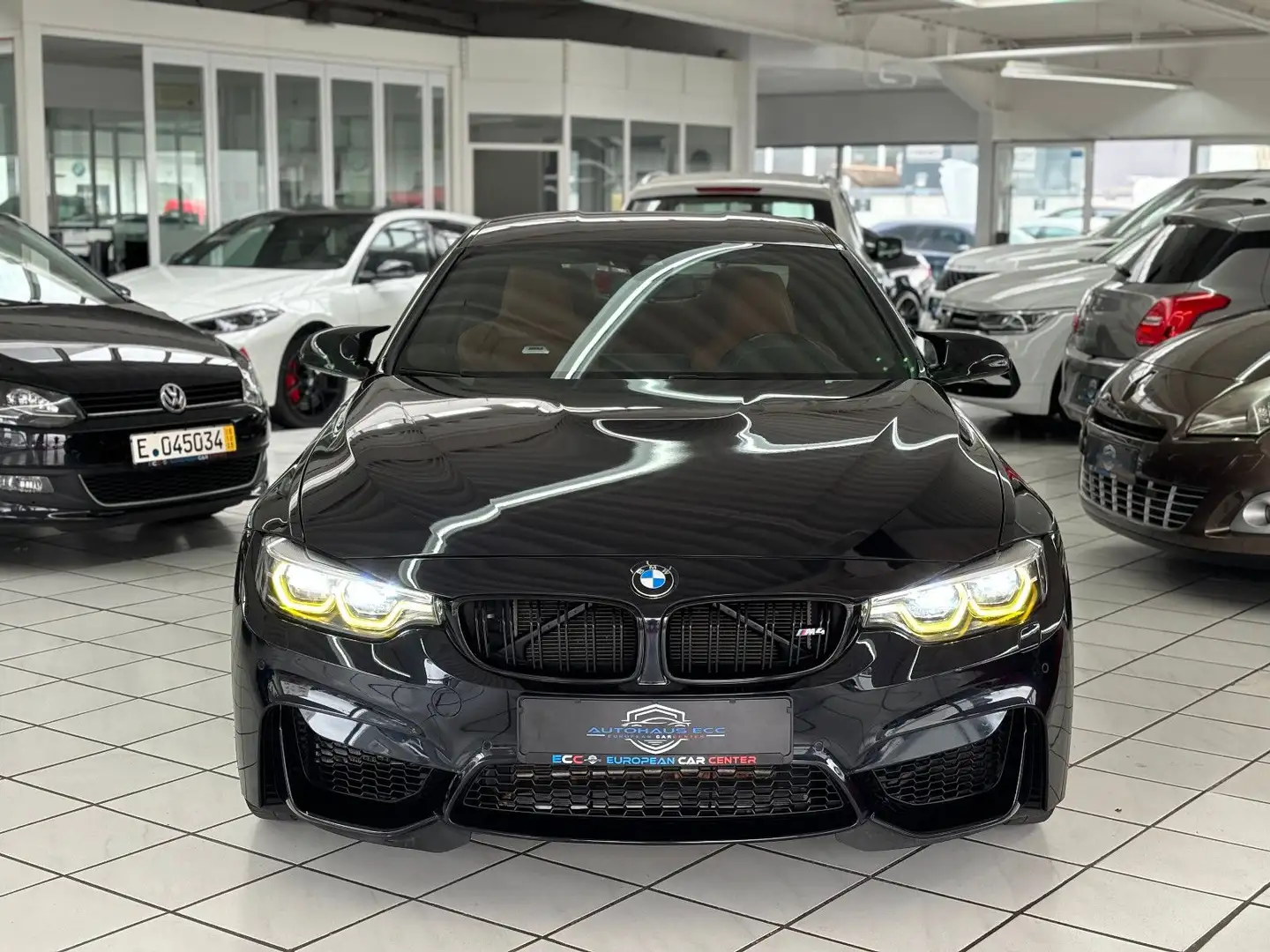BMW M4 COMPETITION *INDIVIDUAL* M PERFORMANCE Schwarz - 2