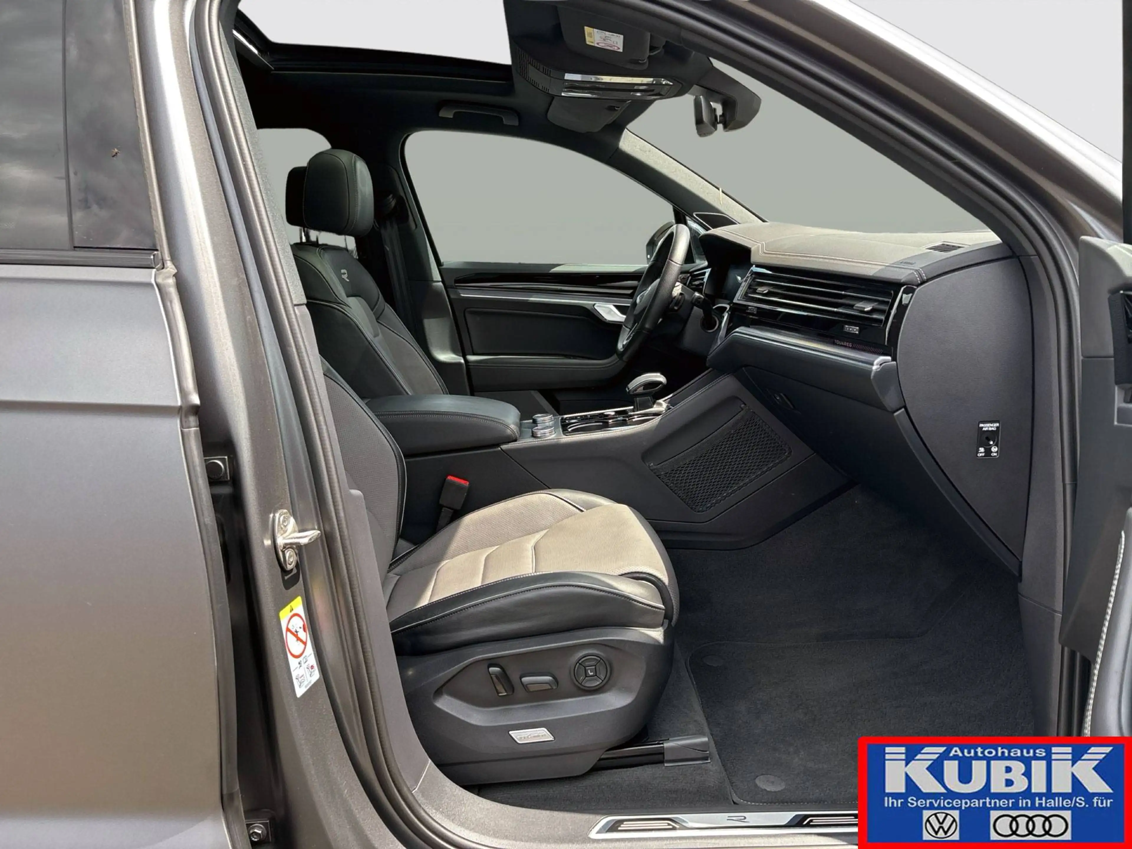 Volkswagen Touareg Touareg 3.0 TDI R-Line Black Style+Allradlenkung+ — photo 14