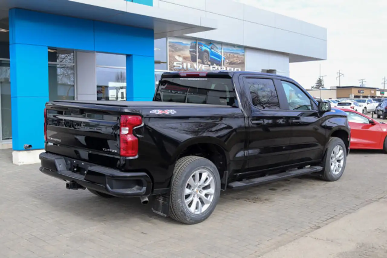Chevrolet Silverado 1500 снимка Chevrolet Silverado 1500