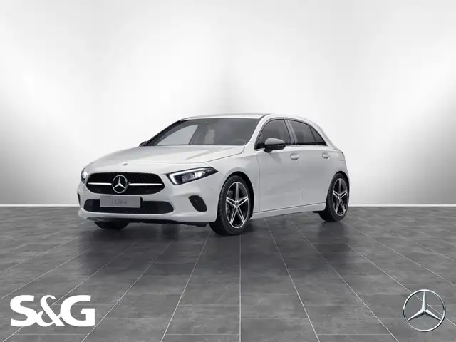 Mercedes-Benz A 200 Progressive AHK+Rückam+Night+LED+MBUX