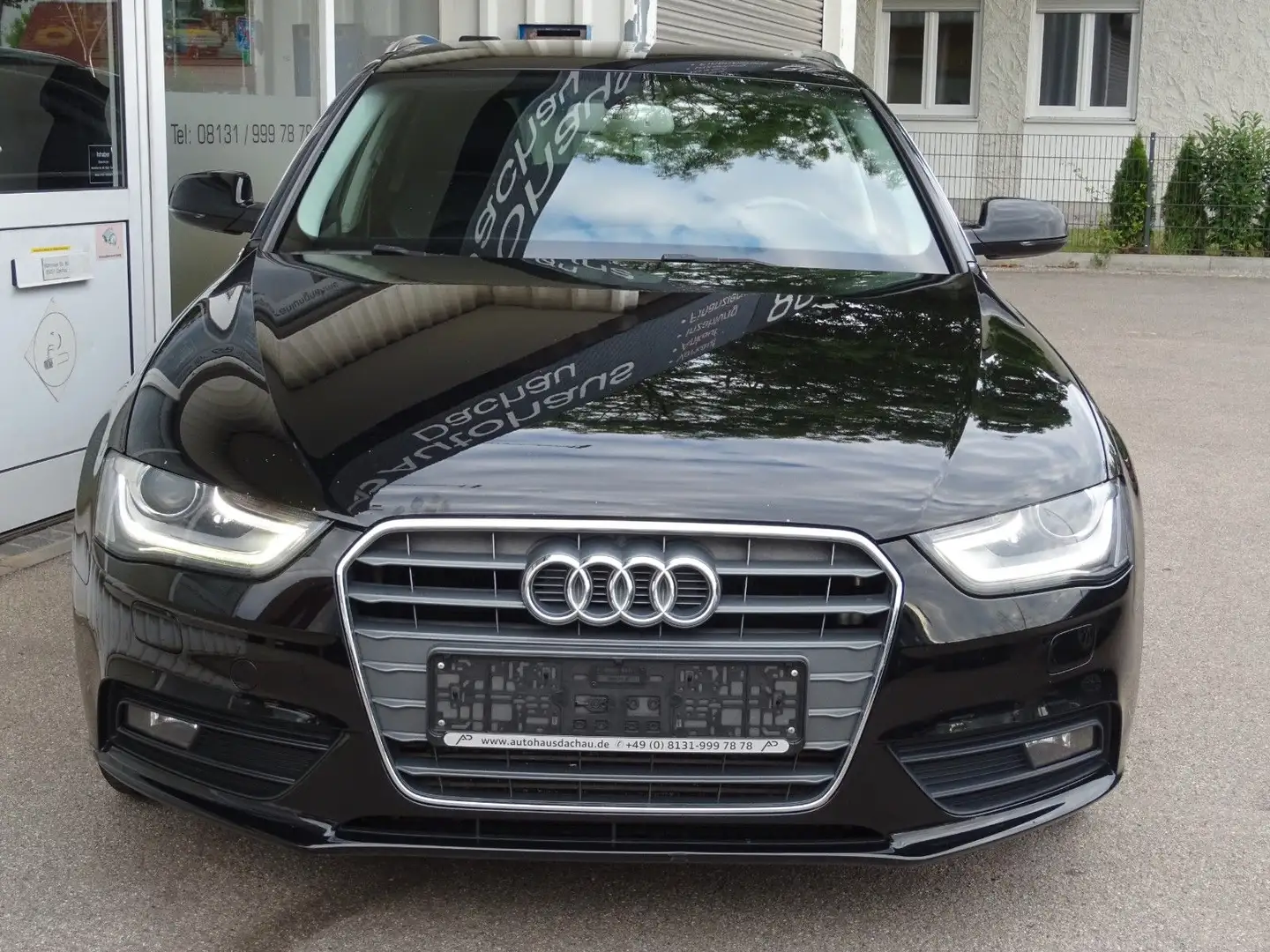 Audi A4 2.0 TDI Aut Avant Navi Leder Xenon Memory Schwarz - 2