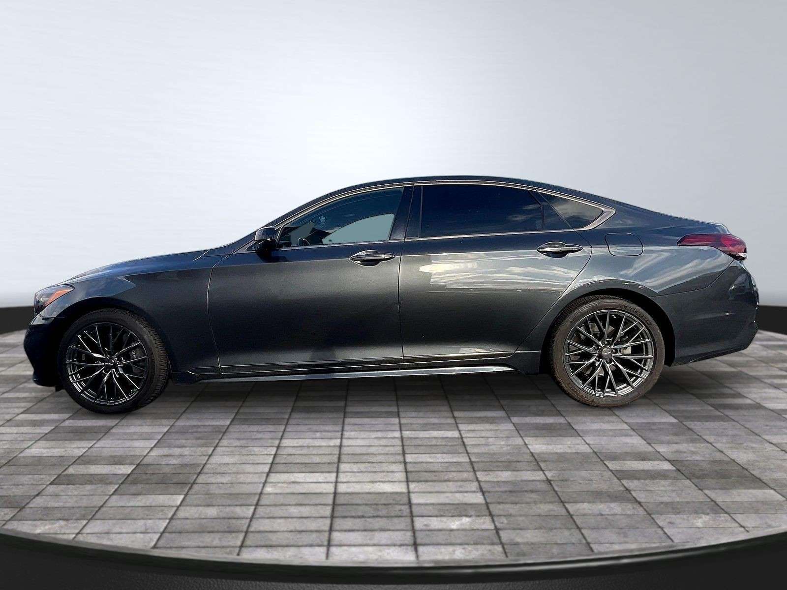 2018 Genesis G80