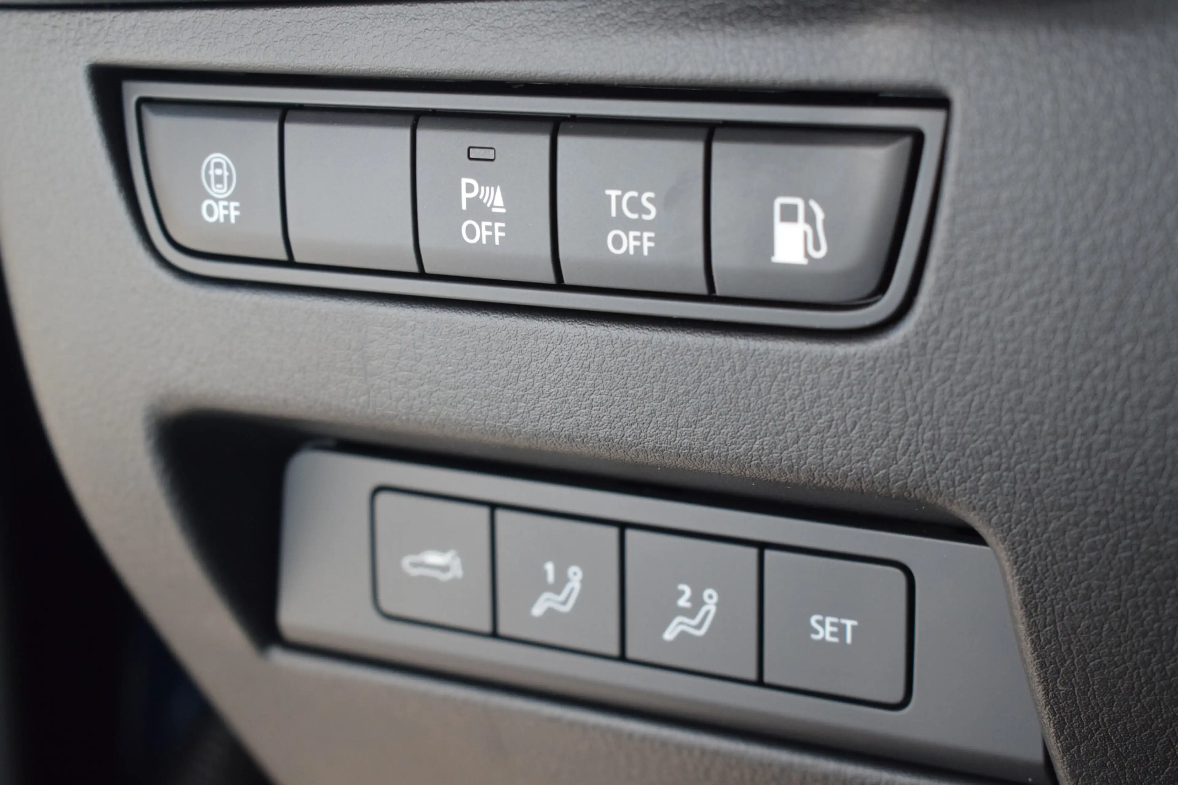 Mazda CX-60 2.5 e-SkyActiv PHEV Homura - Convenience & Sound P — photo 20