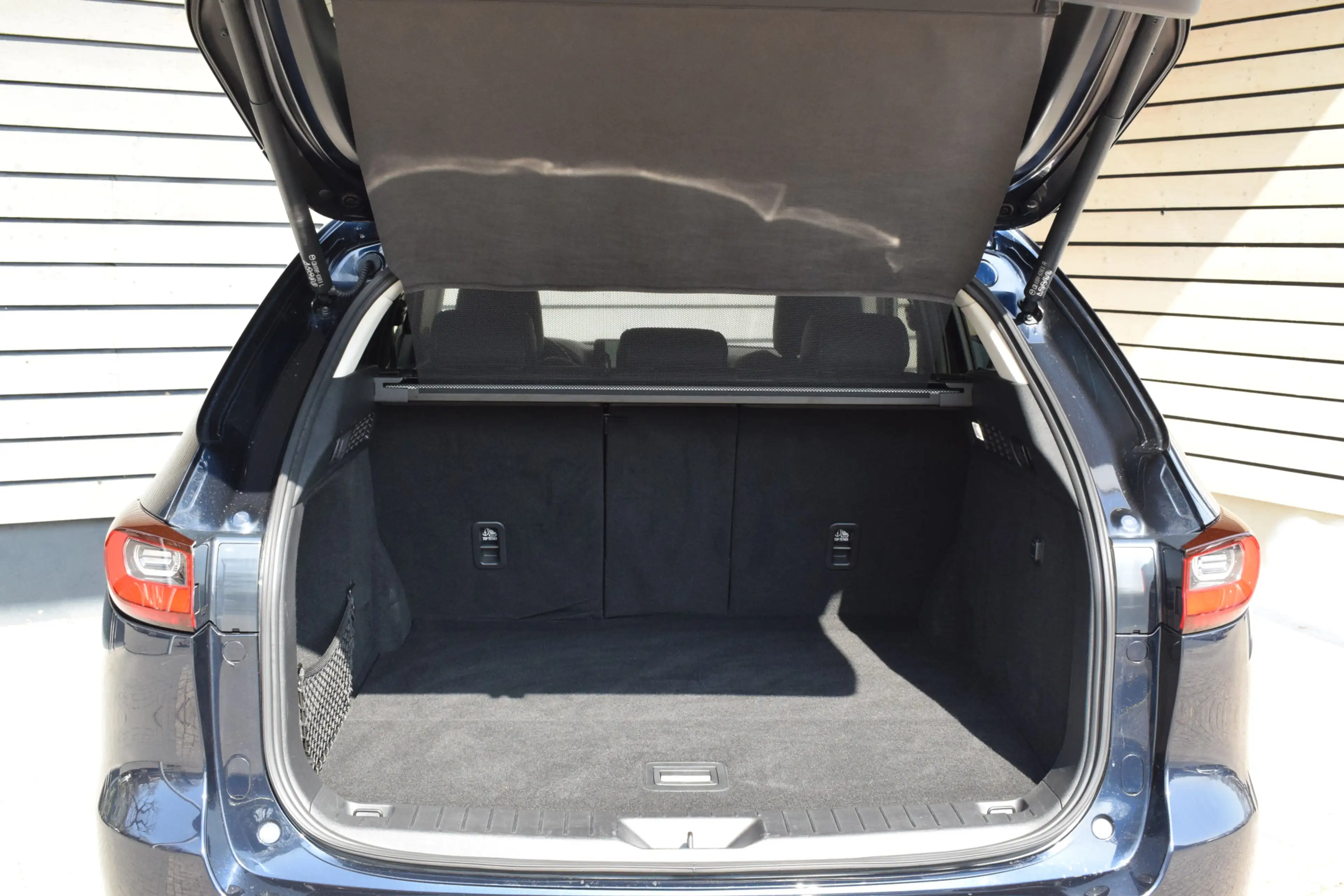 Mazda CX-60 2.5 e-SkyActiv PHEV Homura - Convenience & Sound P — photo 7