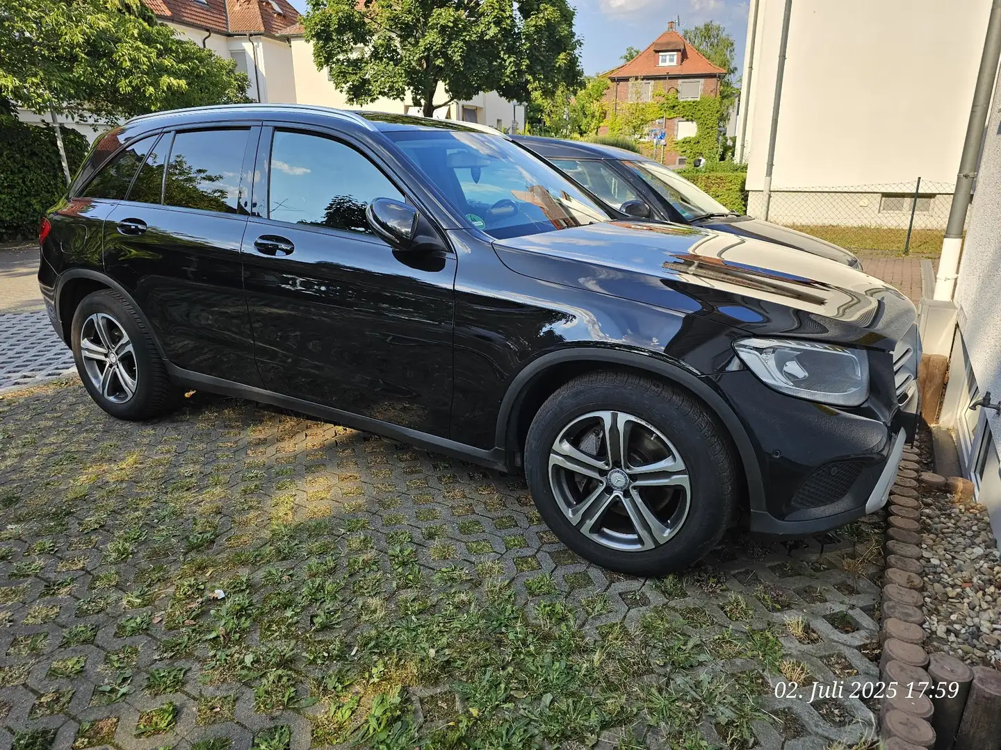 Mercedes-Benz GLC 220 d 4Matic 9G-TRONIC Schwarz - 1