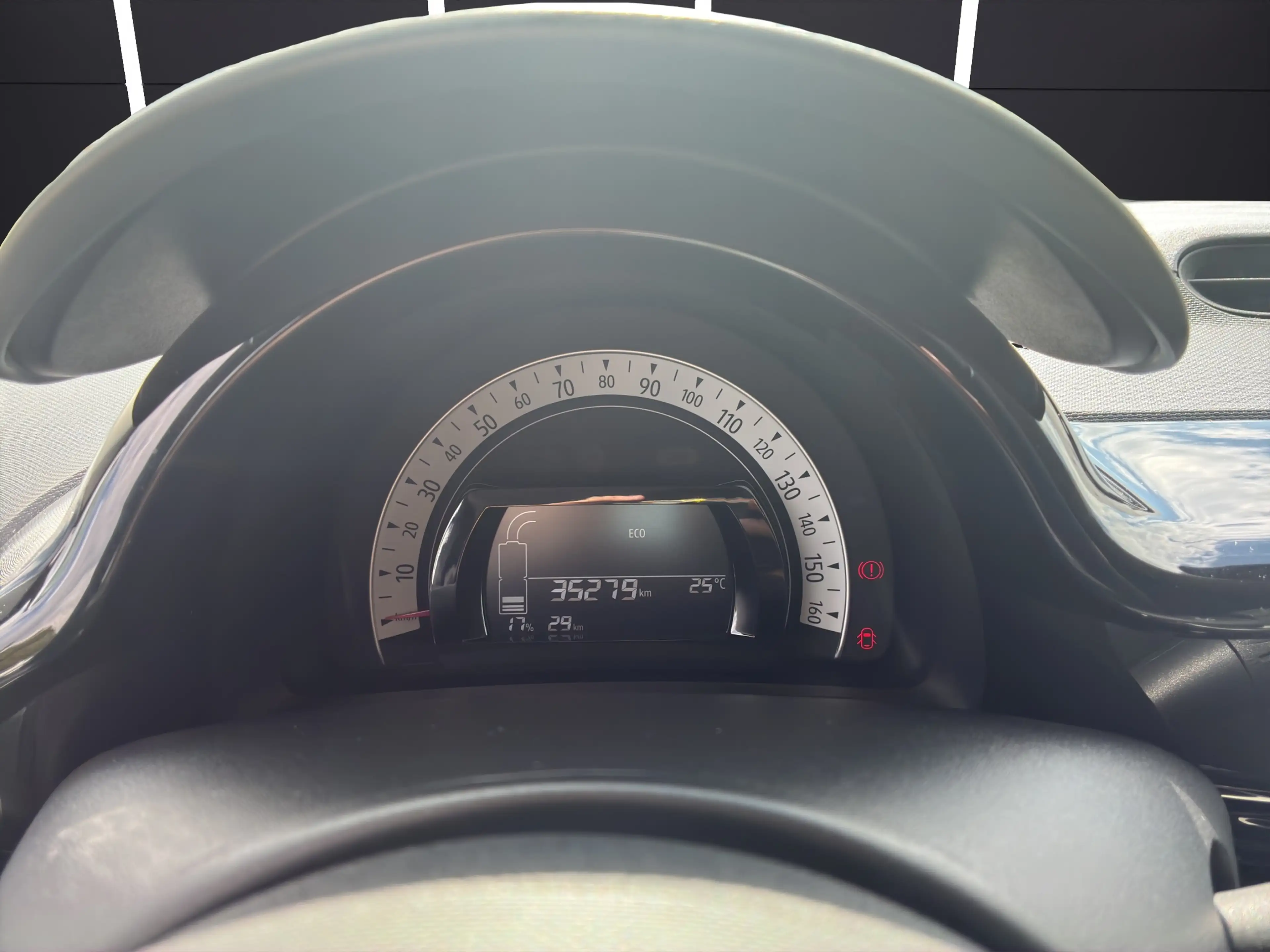 Renault Twingo Electric Urban Night *PDC Hinten*Klimaautomatik* — photo 11