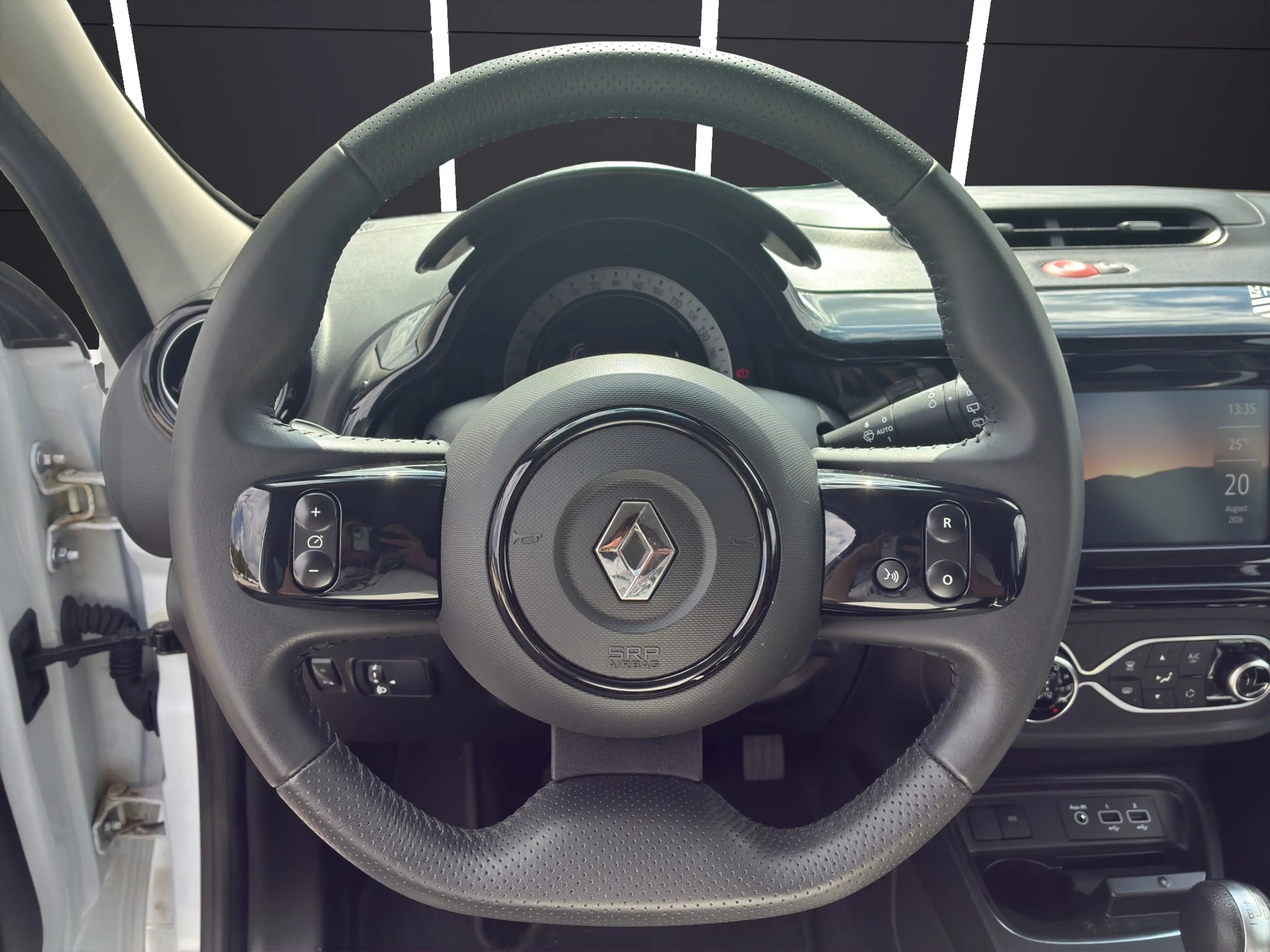 Renault Twingo Electric Urban Night *PDC Hinten*Klimaautomatik* — photo 10