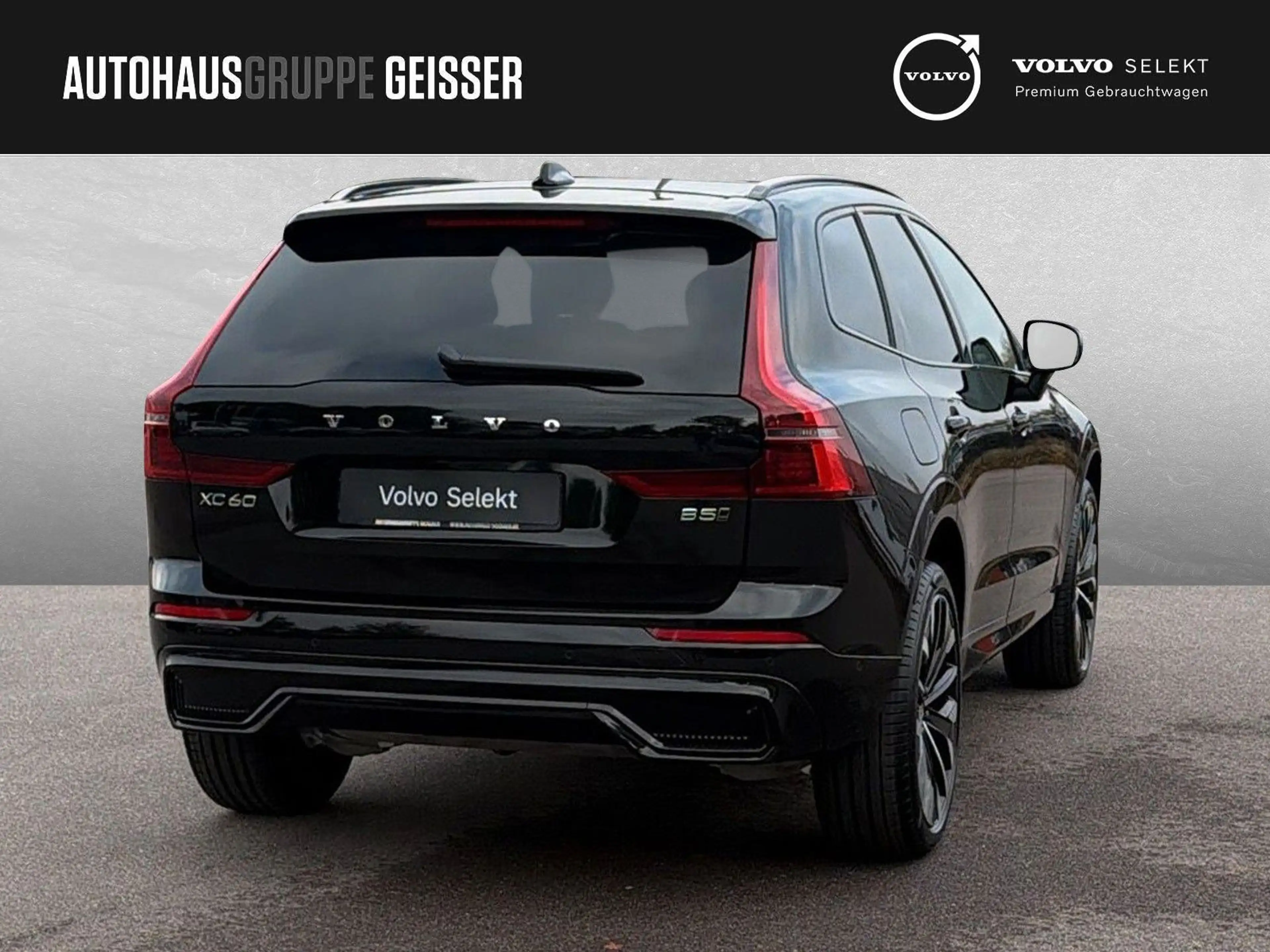 Volvo XC60 B5 AWD Mild-Hybrid Ultra Dark ACC BLIS HUD — photo 7