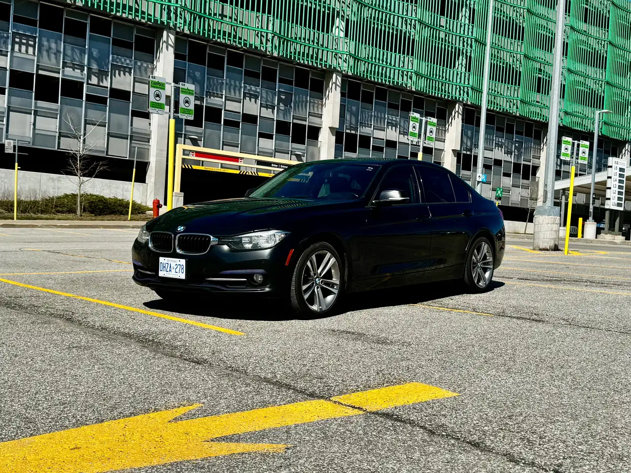 BMW 3 Series снимка BMW 3 Series