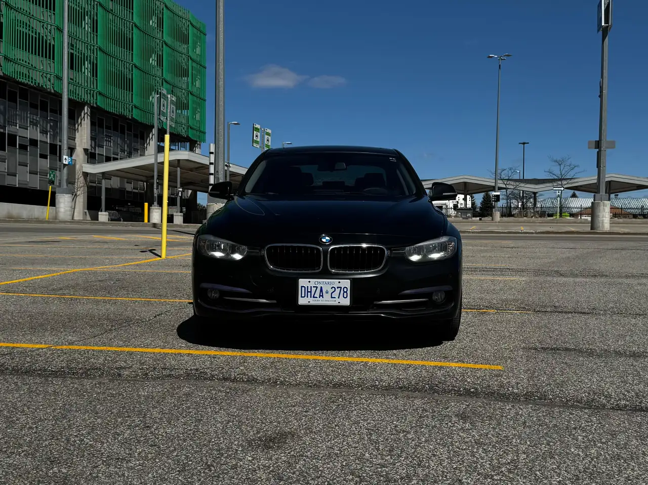 BMW 3 Series снимка BMW 3 Series