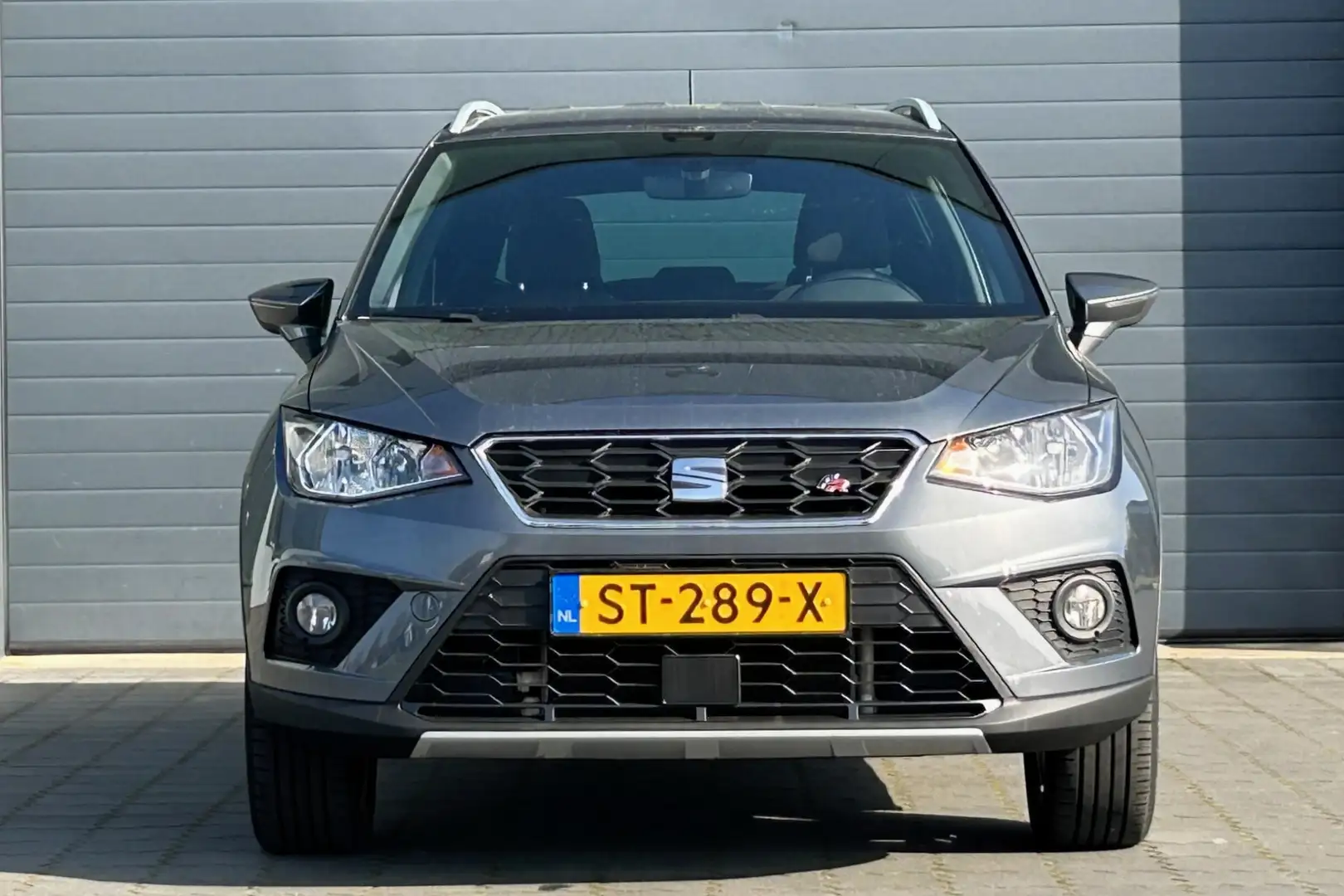 SEAT Arona 1.0 TSI DSG FR 61654KM! NL-auto! Grau - 2
