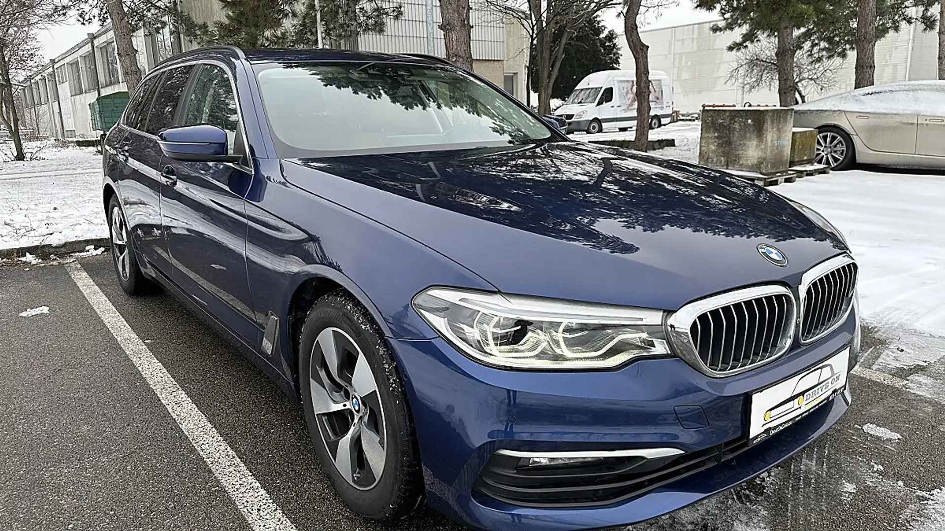 BMW 520 d xDrive*Vollleder*Kamera*Head-up*Adaptiver LED... Blau - 1