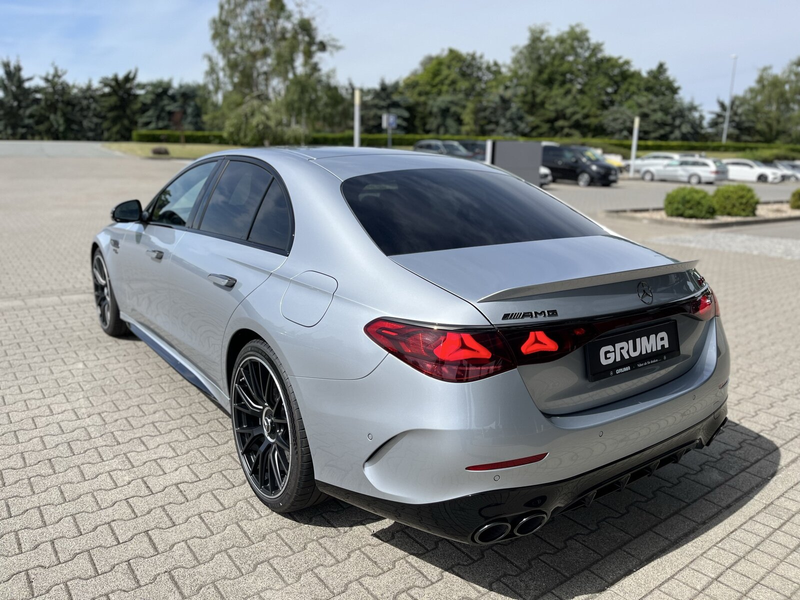 Mercedes-Benz E 53 AMG 4M+ +Night+AHK+Burmester+360°+Perf-Sitze+KeyGo+ — photo 9