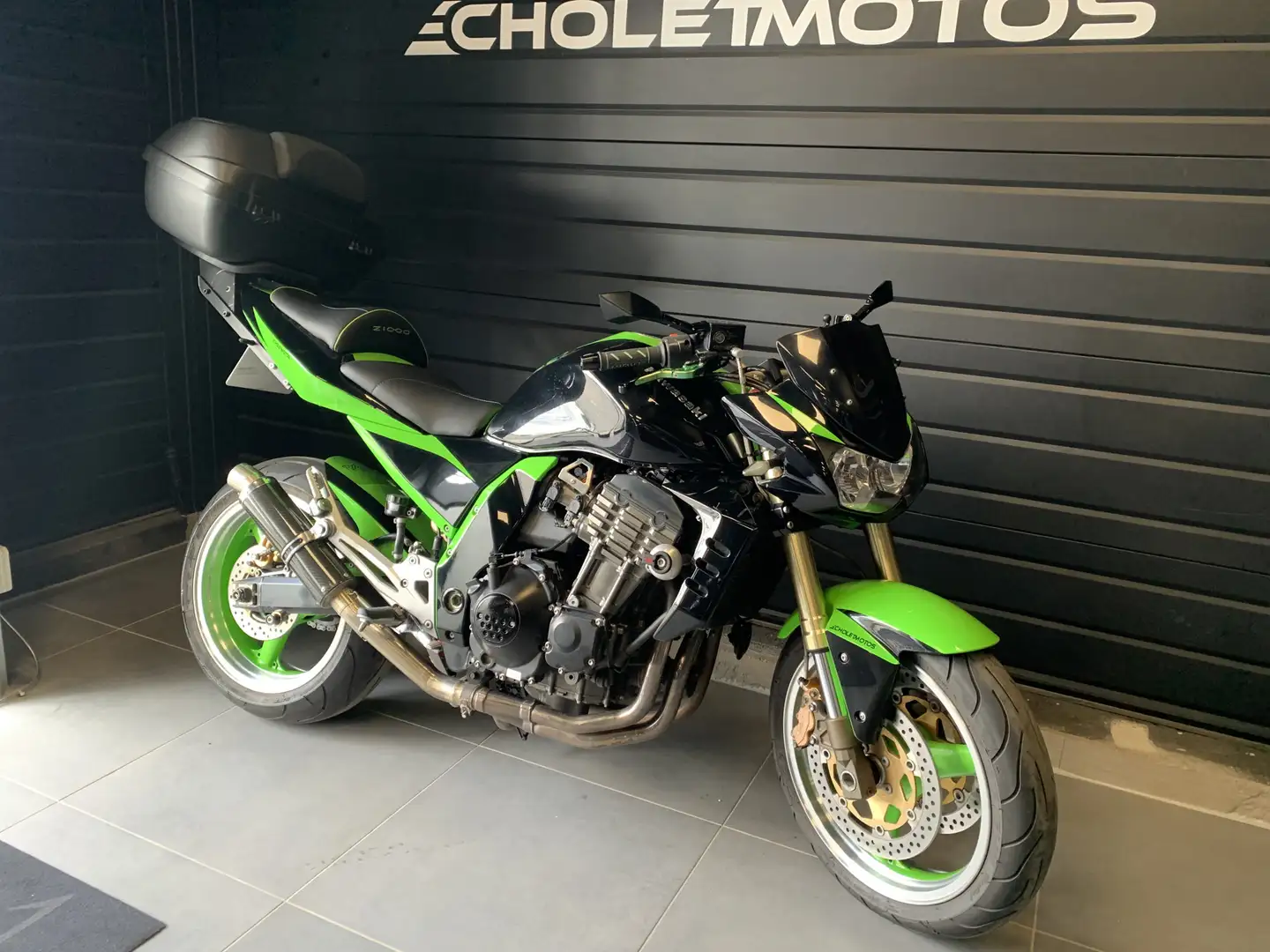 Kawasaki Z 1000 Verde - 2