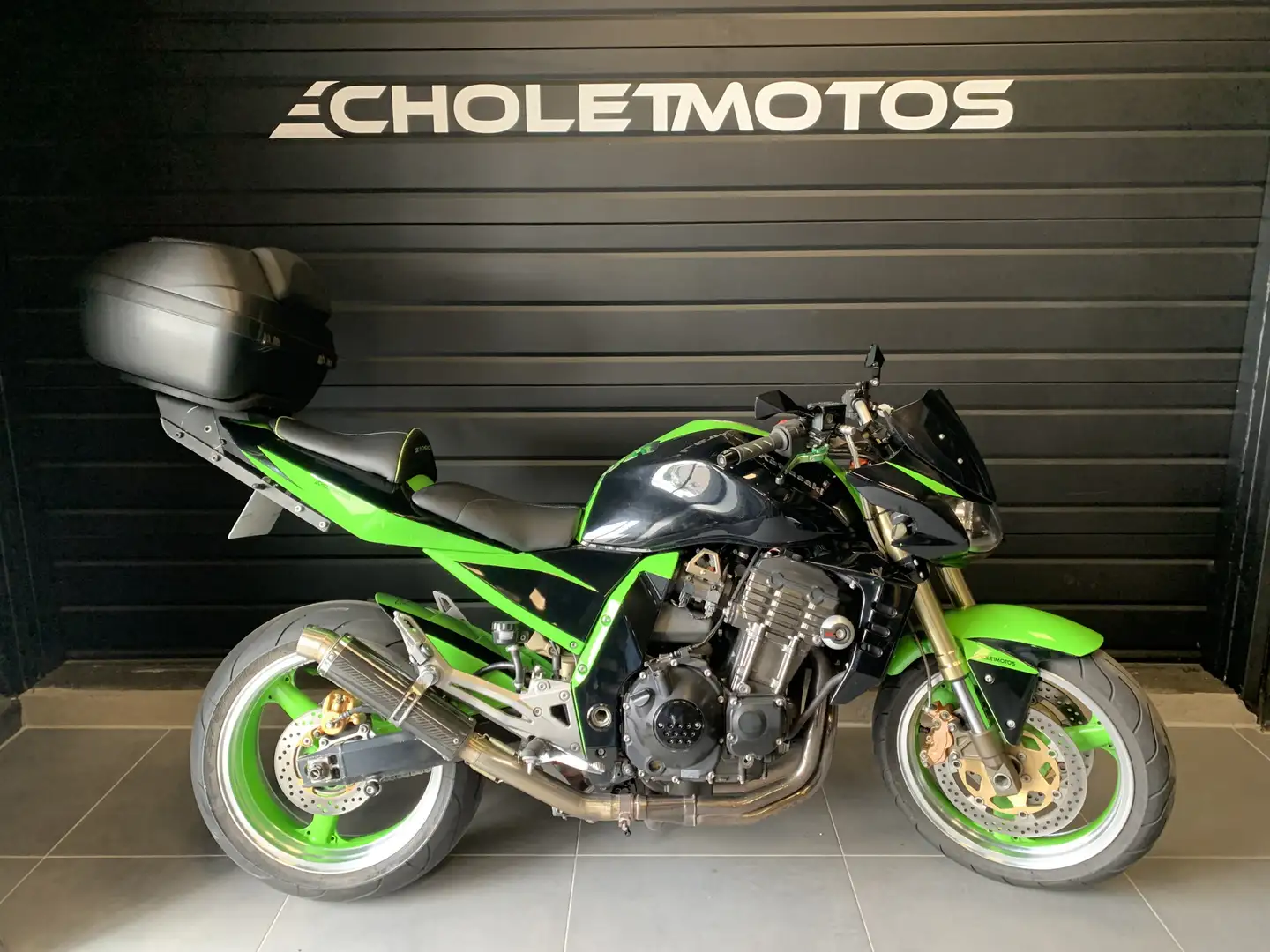 Kawasaki Z 1000 Verde - 1