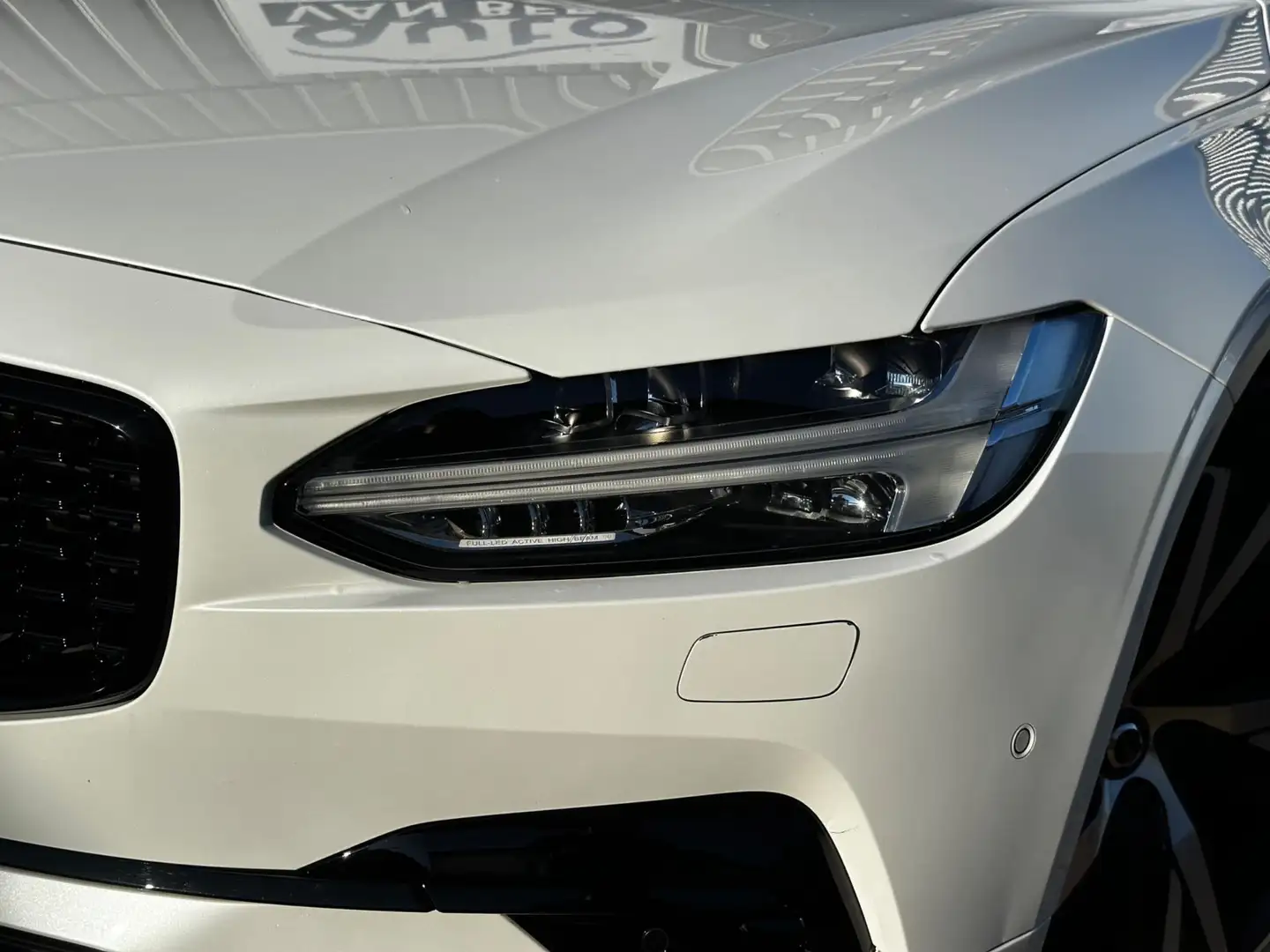 Volvo V90 2.0 T8 AWD R-Design|Facelift|Polestar|360|H+K audi Blanco - 2