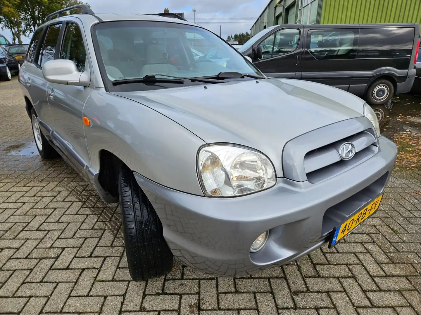 Hyundai SANTA FE 2.0i-16V Motion 2005. Airco/Lichtmetaal/Trekhaak e Šedá - 2