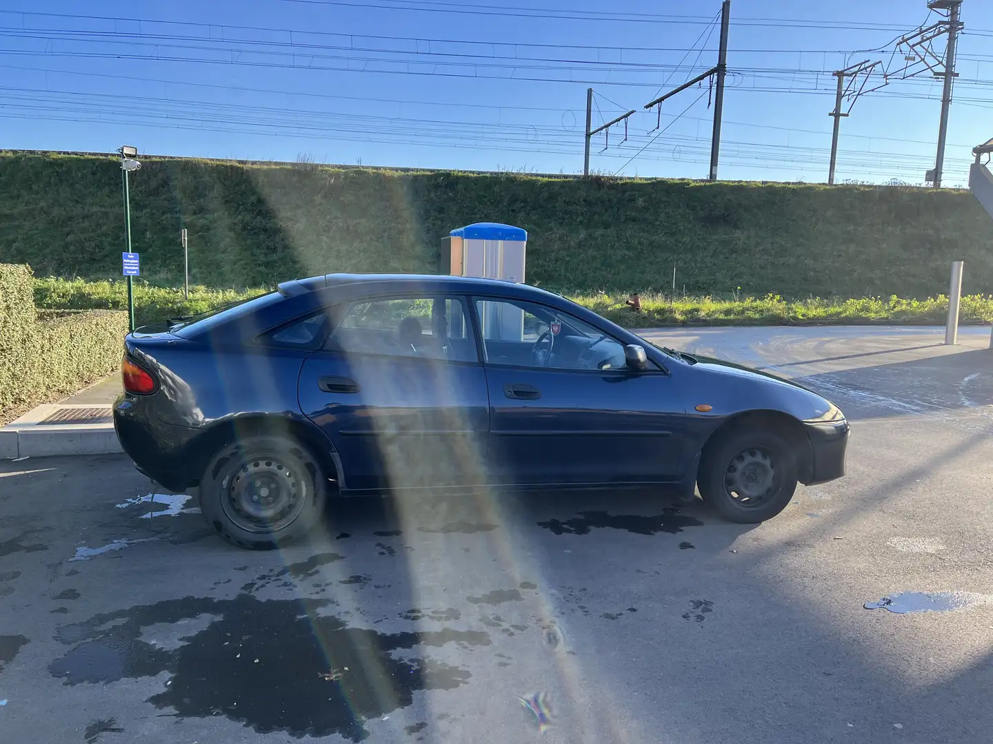 Mazda 323 1.5i 16v TSi - 1