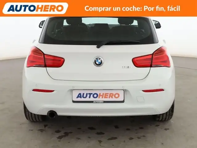 BMW 1 Series view 5