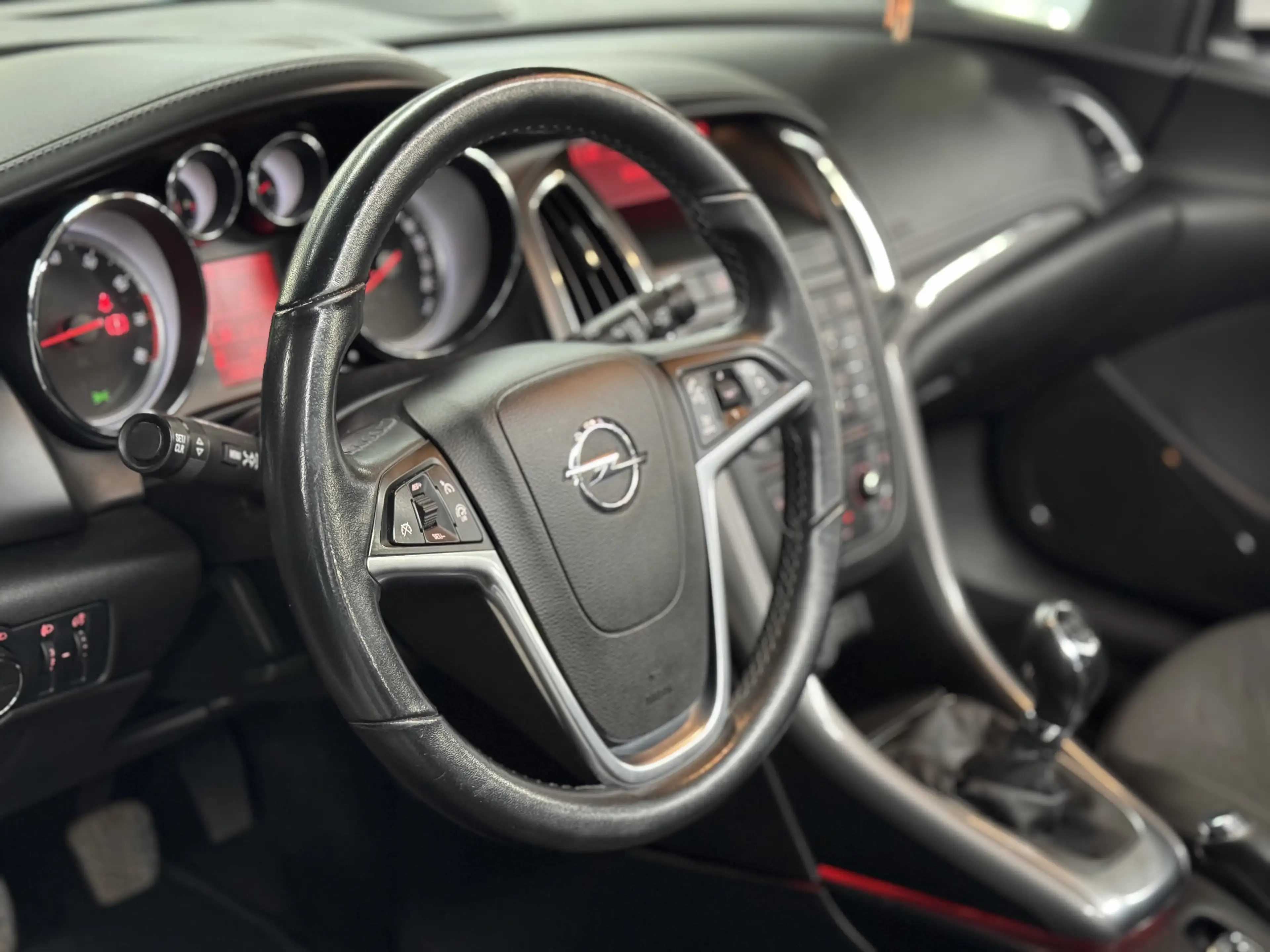 Opel Cascada 1.4 Turbo * RADIO * CLIM * RADAR AR * GARANTIE — photo 7