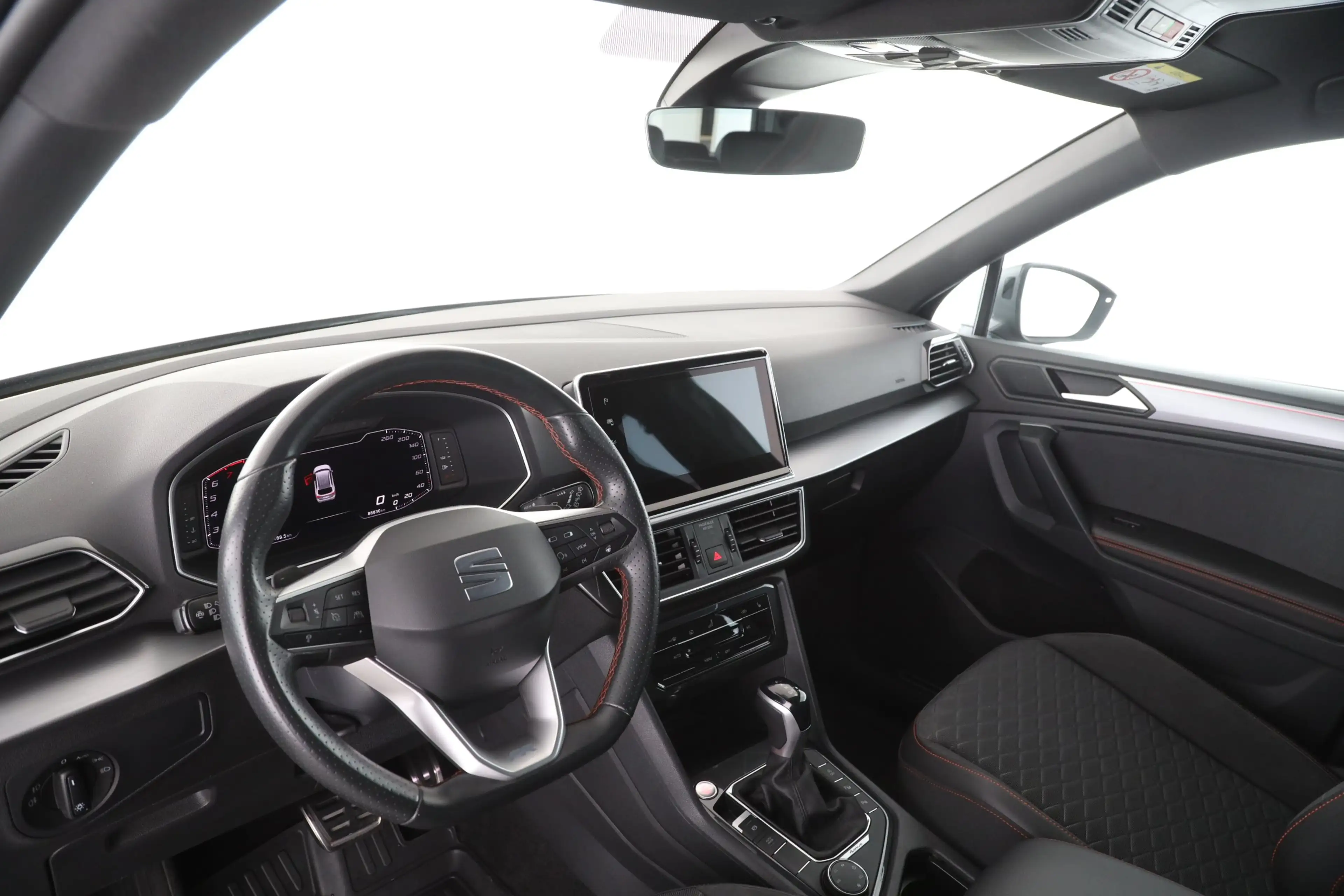 SEAT Tarraco 2.0 TSI DSG 4Drive FR | NAVI | LED | AHK — photo 11